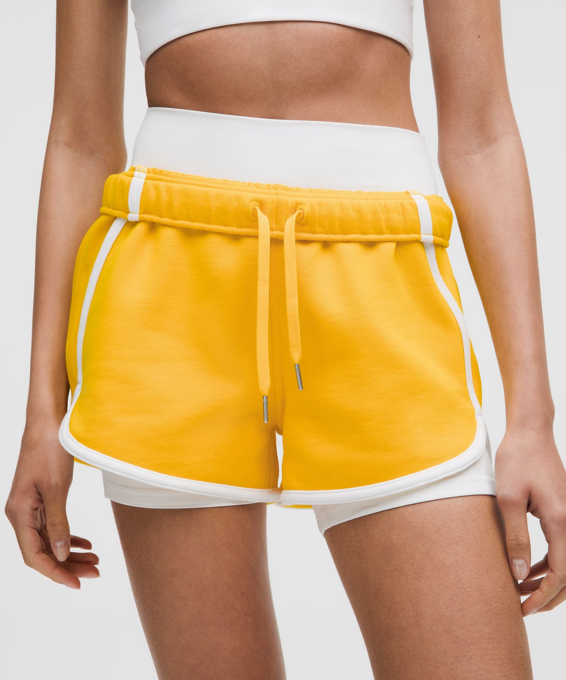Lululemon Women's Scuba Mid-Rise Oversized Short 3" *Trim