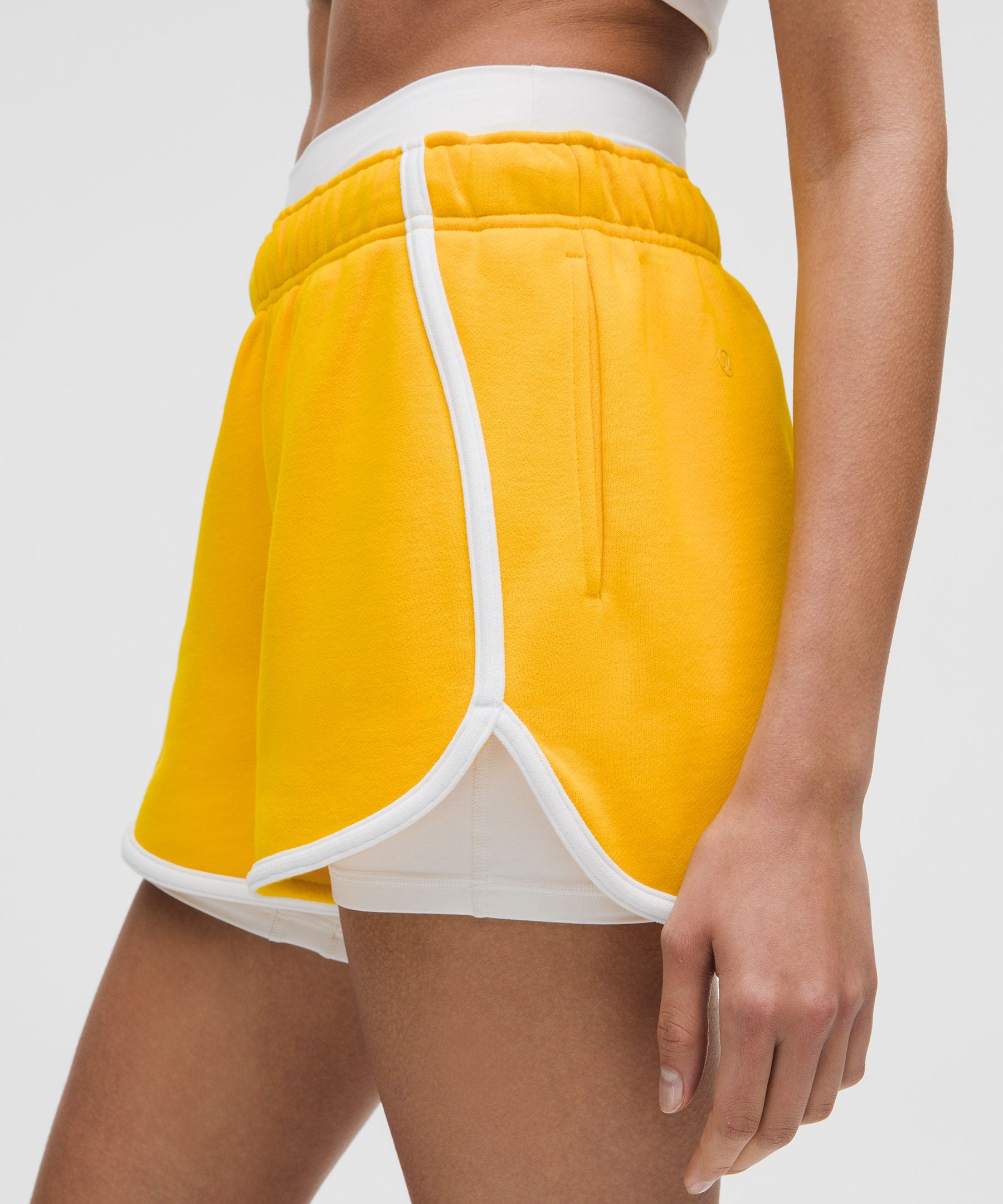 Lululemon Women's Scuba Mid-Rise Oversized Short 3" *Trim