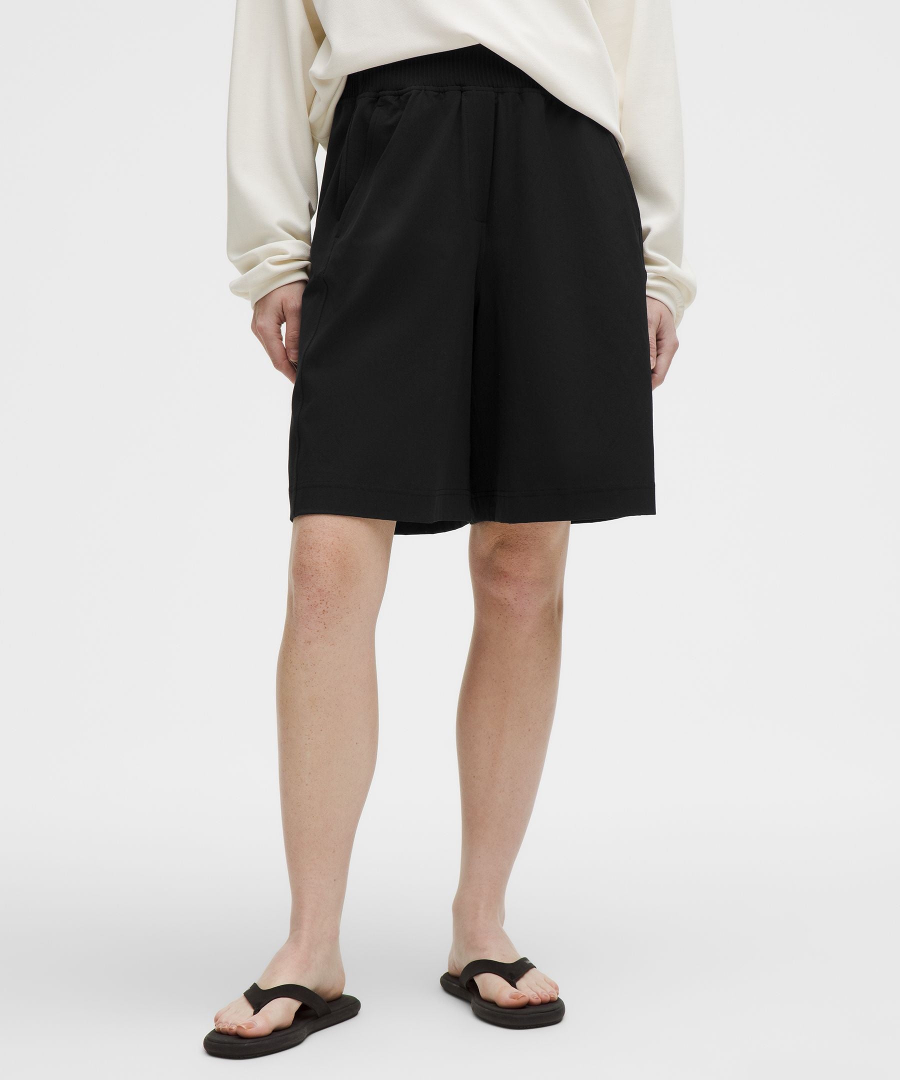 Lululemon Women's Stretch Woven Ruffle-Waist High-Rise Short 9"