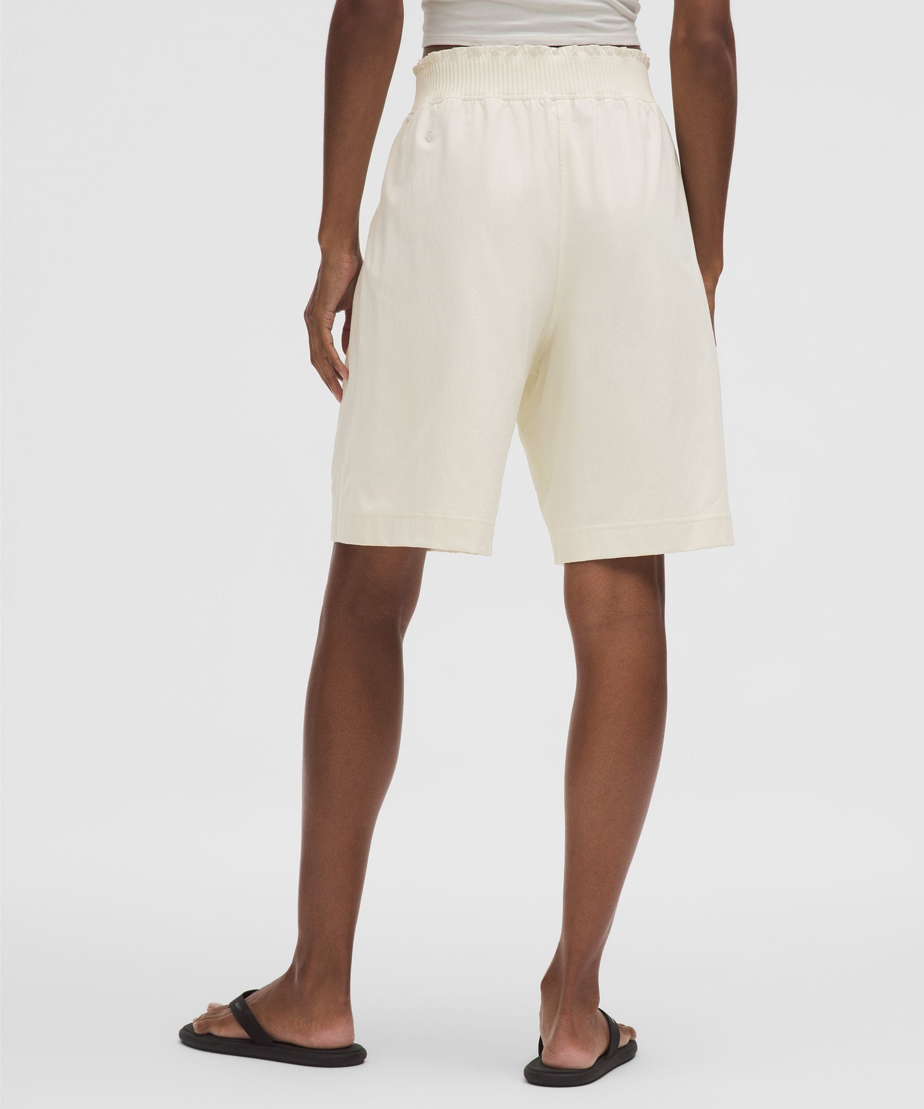 Lululemon Women's Stretch Woven Ruffle-Waist High-Rise Short 9"