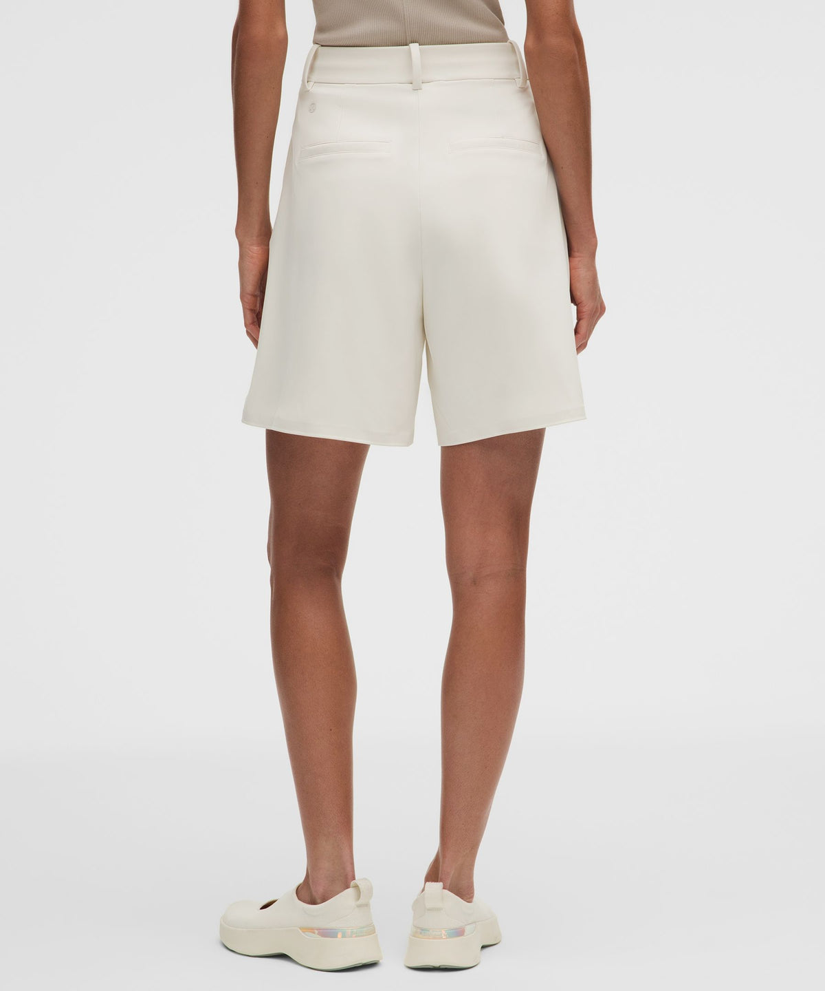Lululemon Women's Daydrift Pleated High-Rise Short 7"