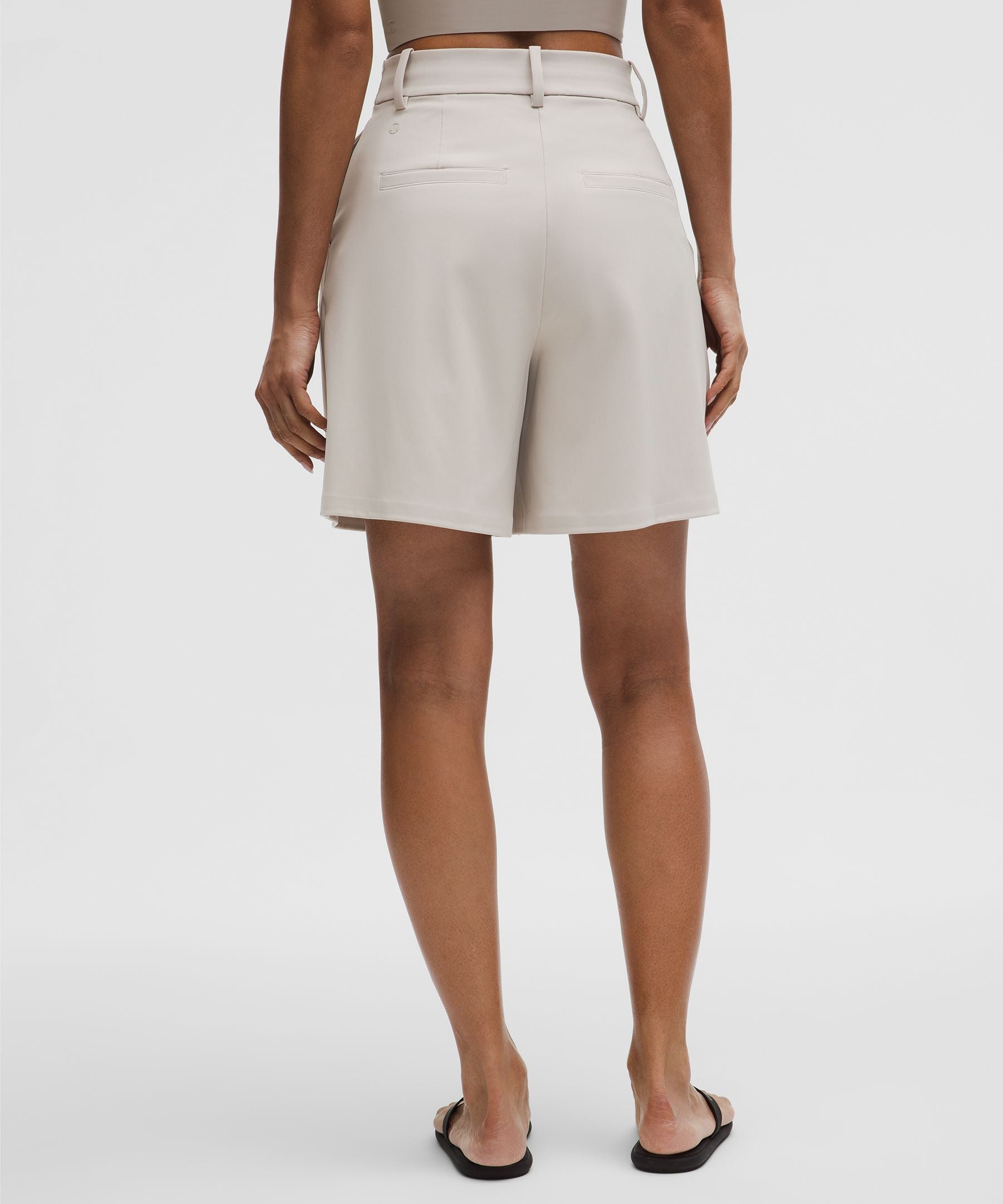 Lululemon Women's Daydrift Pleated High-Rise Short 7"
