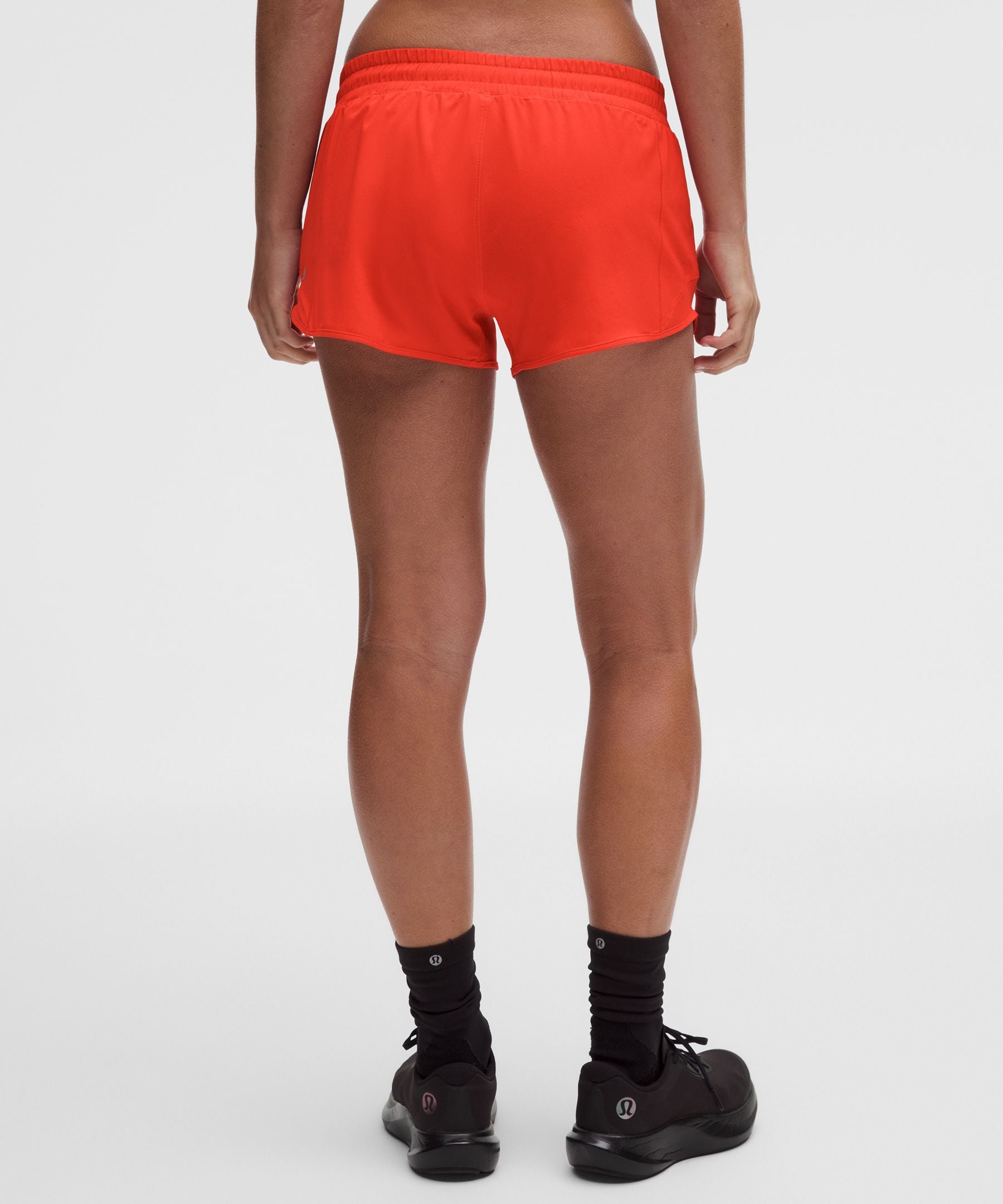 Lululemon Women's Hotty Hot Low-Rise Lined Short 2.5"