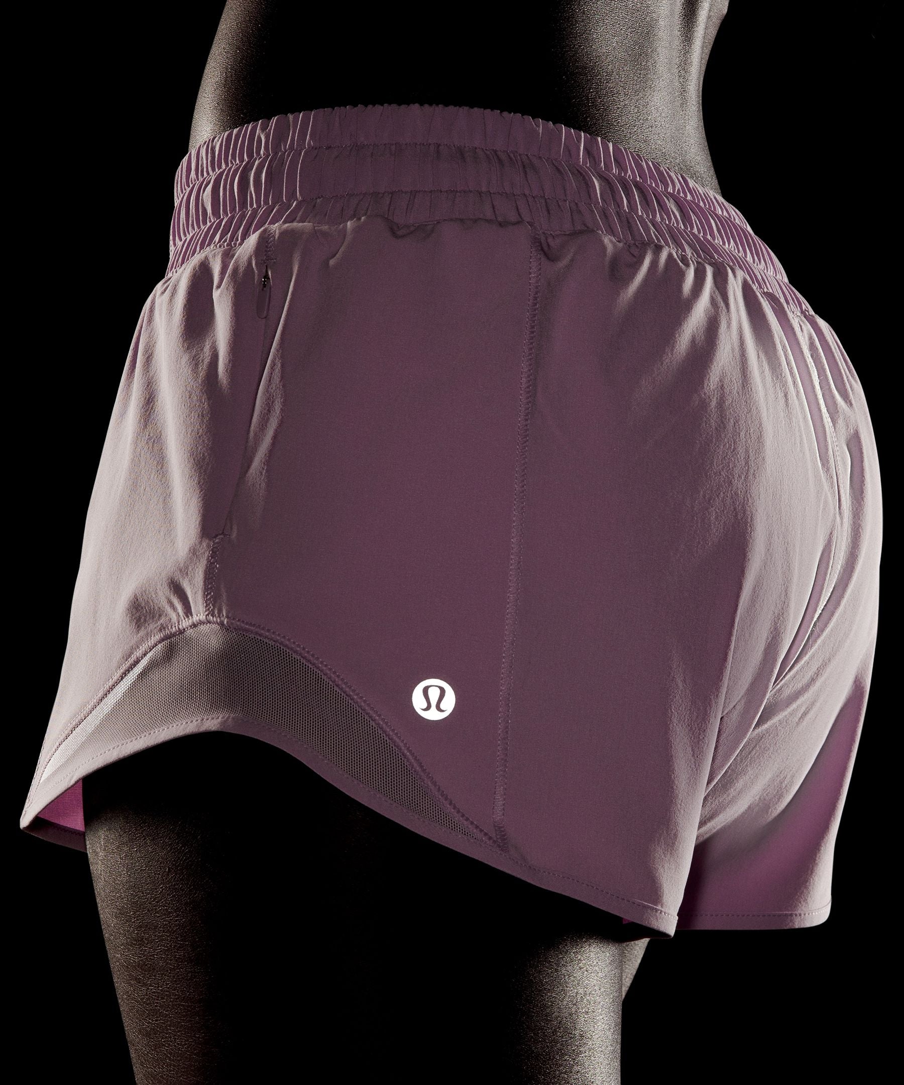 Lululemon Women's Hotty Hot Low-Rise Lined Short 2.5"