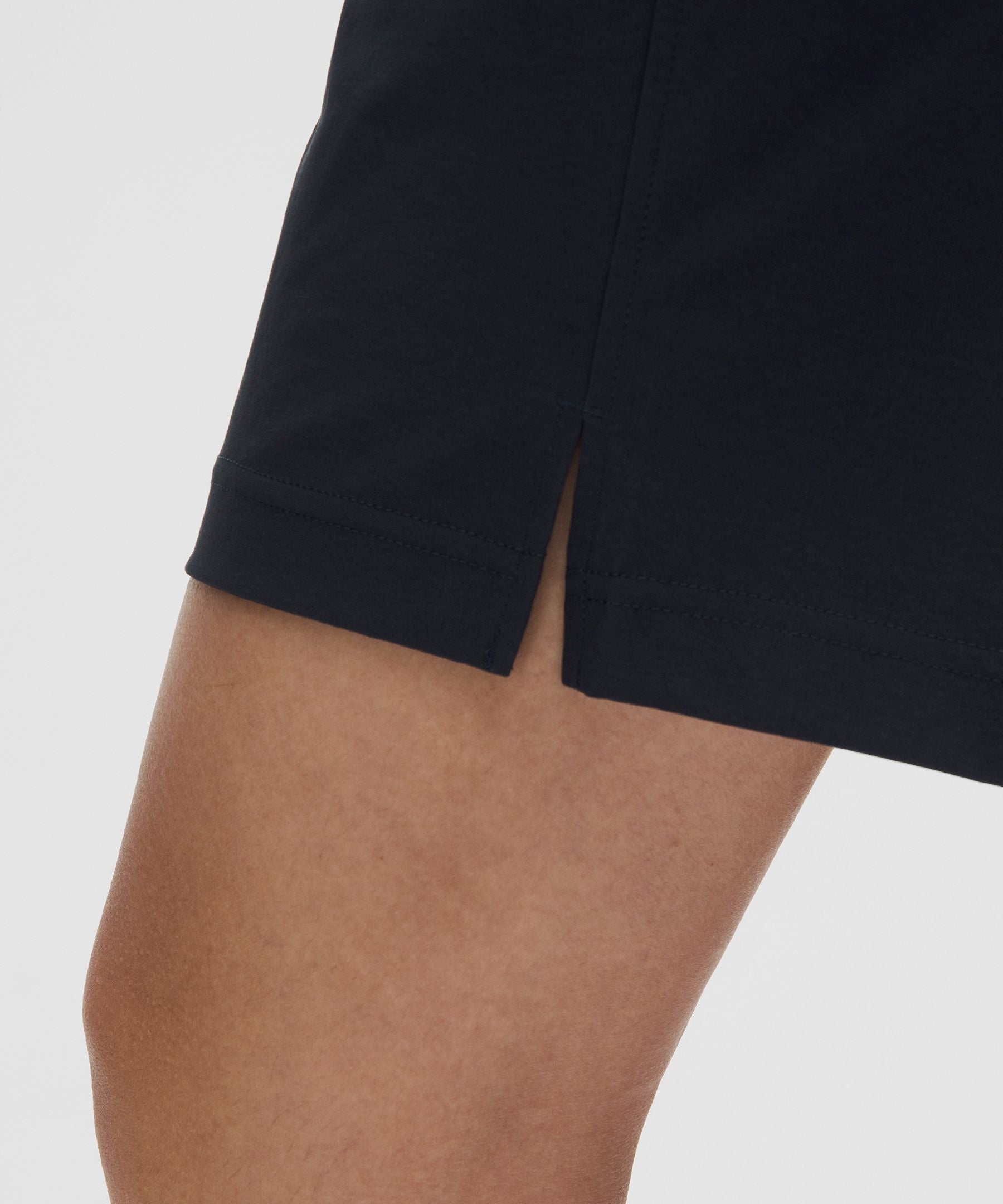 Lululemon Women's Stretch Twill Bermuda Golf Short 10"