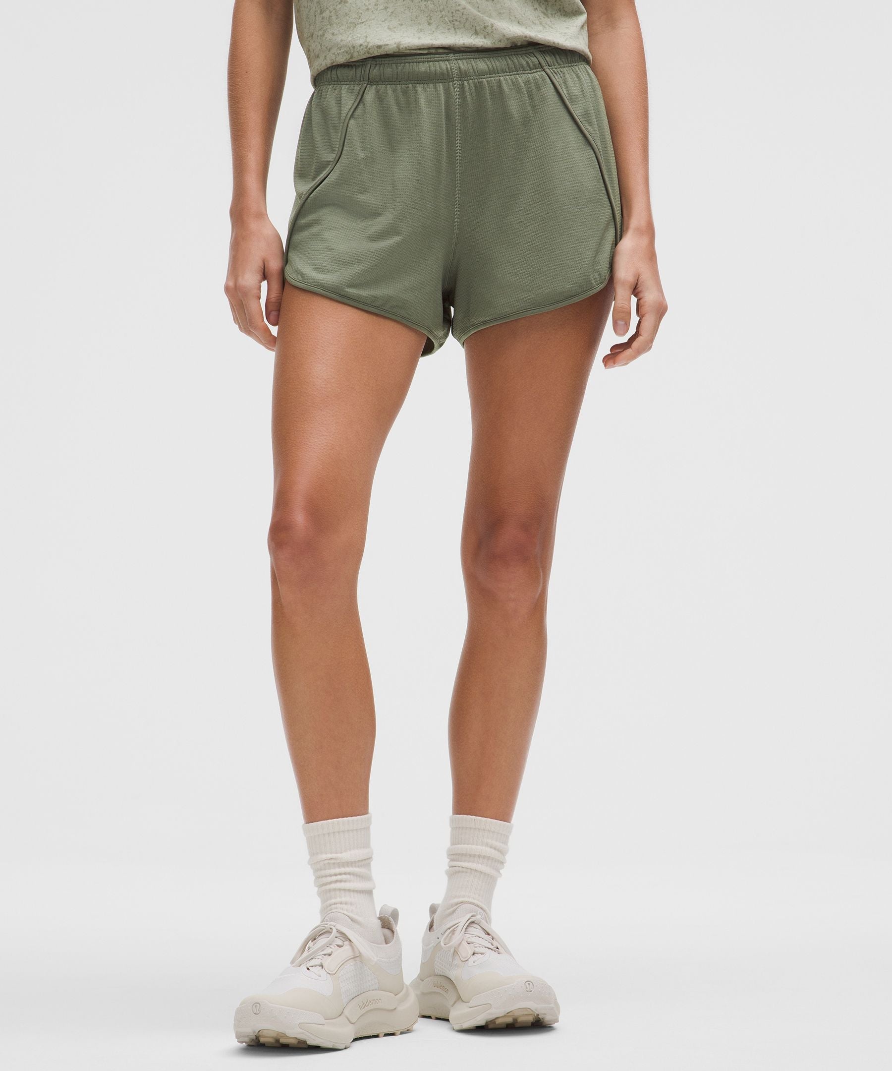 Lululemon Women's Swiftly Mid-Rise Short 3"