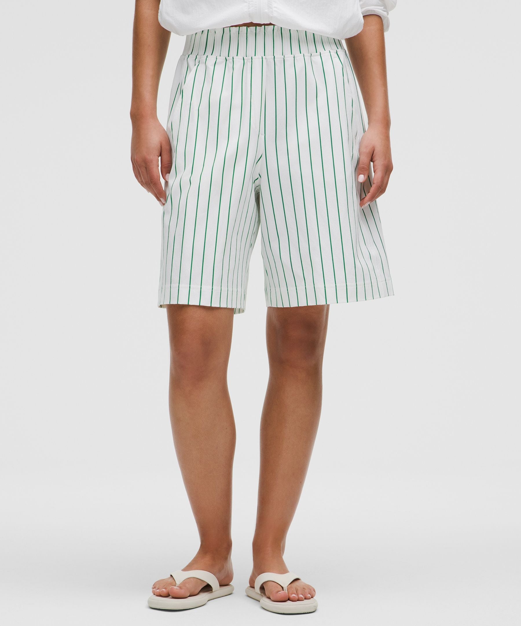 Lululemon Women's Stretch Woven Ruffle-Waist High-Rise Short 9"