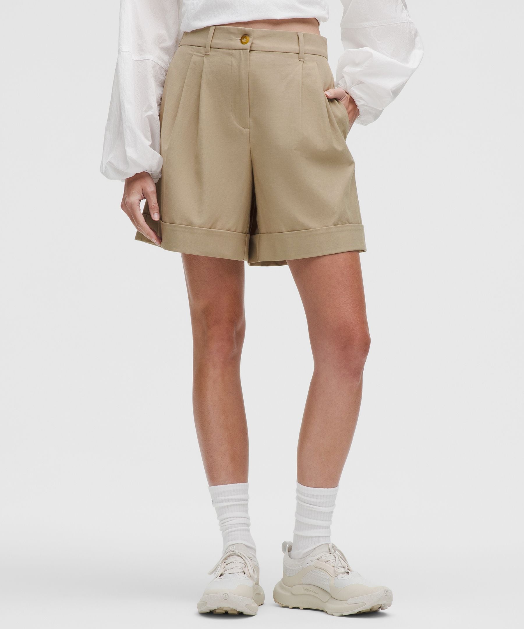Lululemon Women's LuluLinen High-Rise Short 6"
