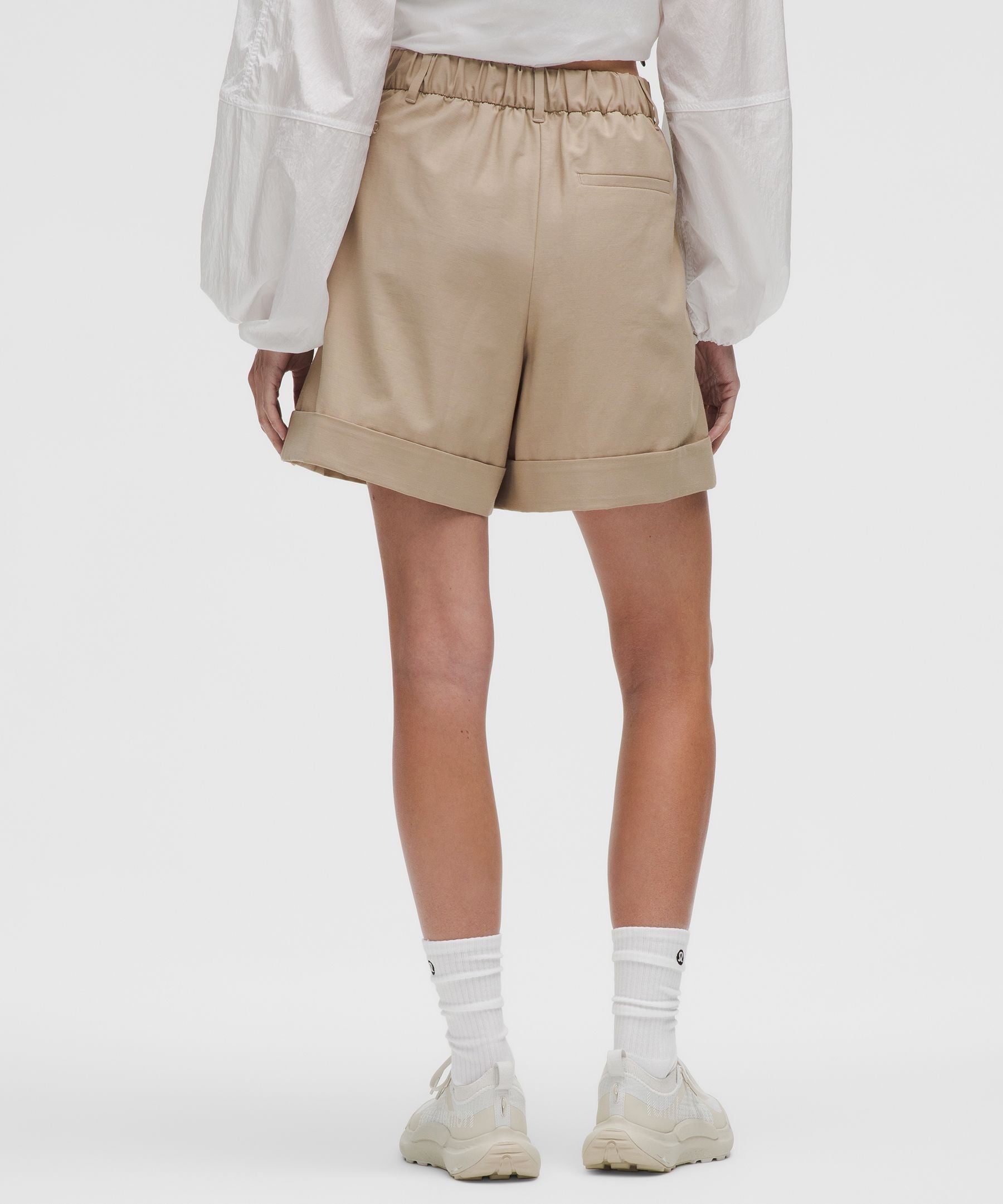 Lululemon Women's LuluLinen High-Rise Short 6"