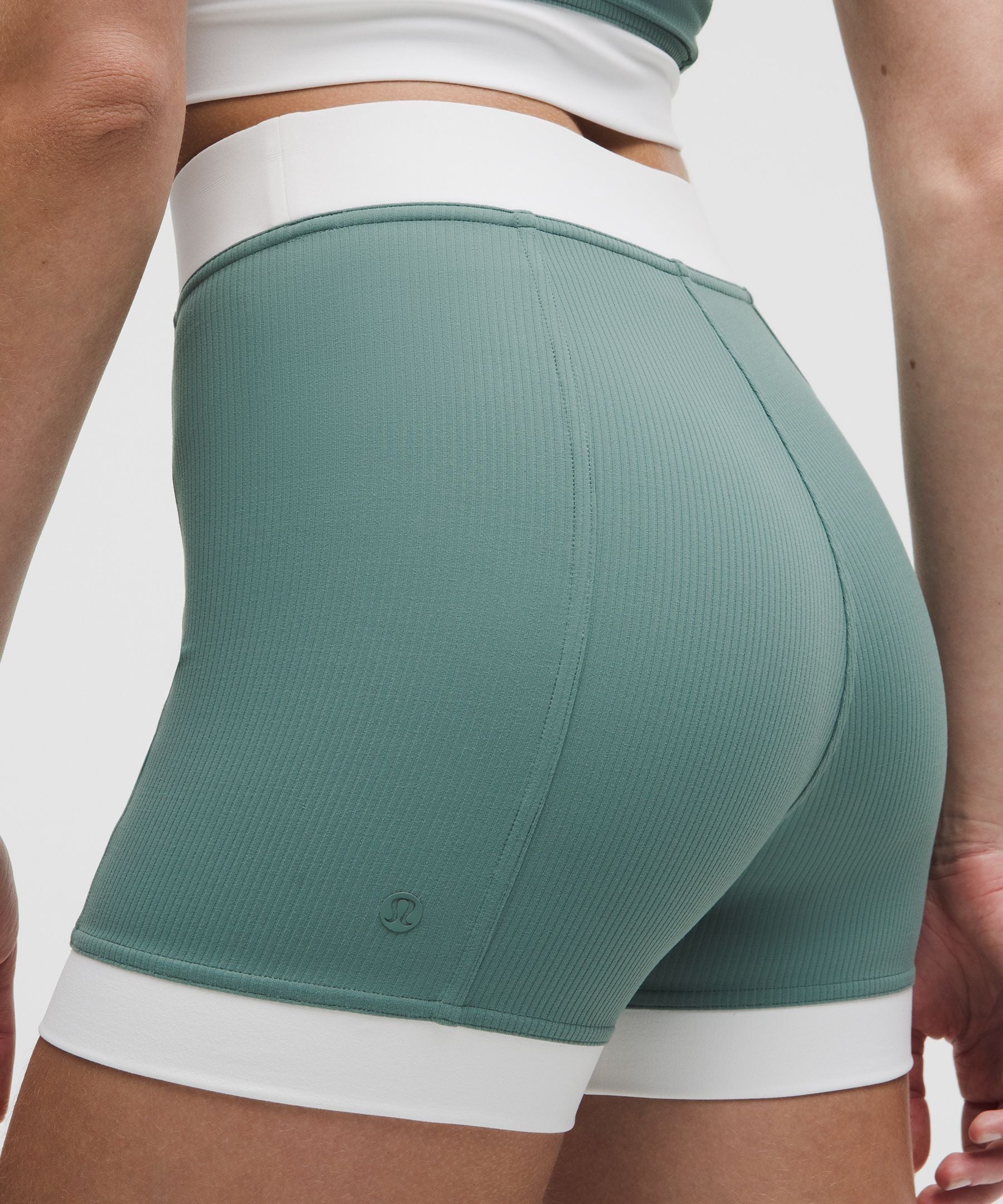 Lululemon Women's Ribbed Nulu High-Rise Short 3.5"