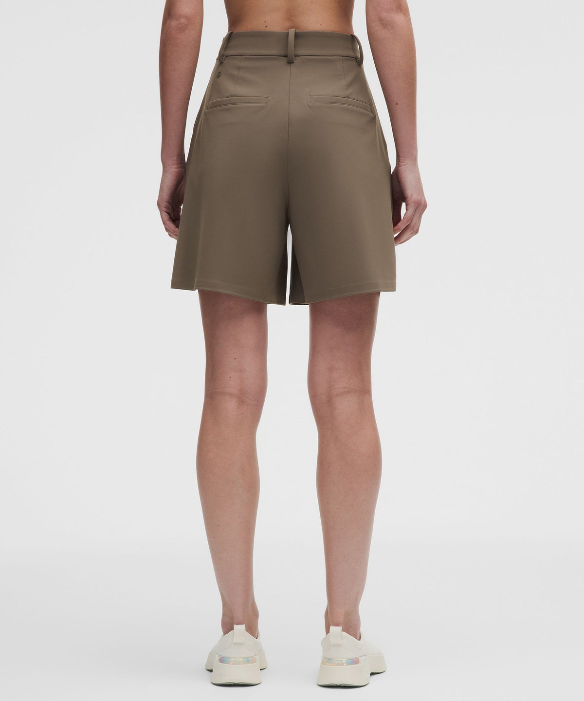 Lululemon Women's Daydrift Pleated High-Rise Short 7"