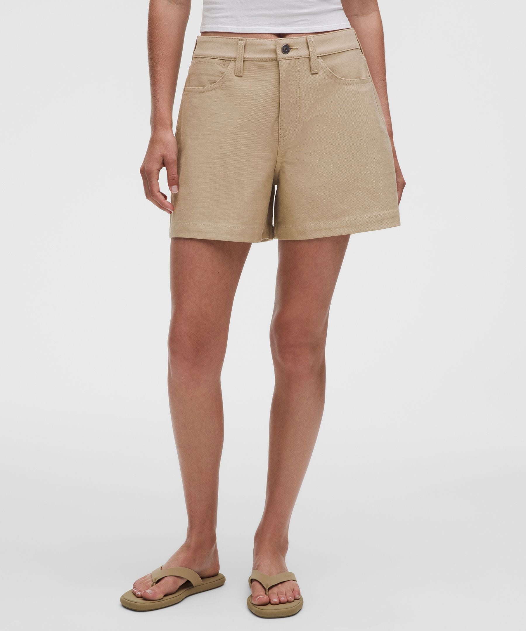 Lululemon Women's EasyFive Mid-Rise Short 4.5"