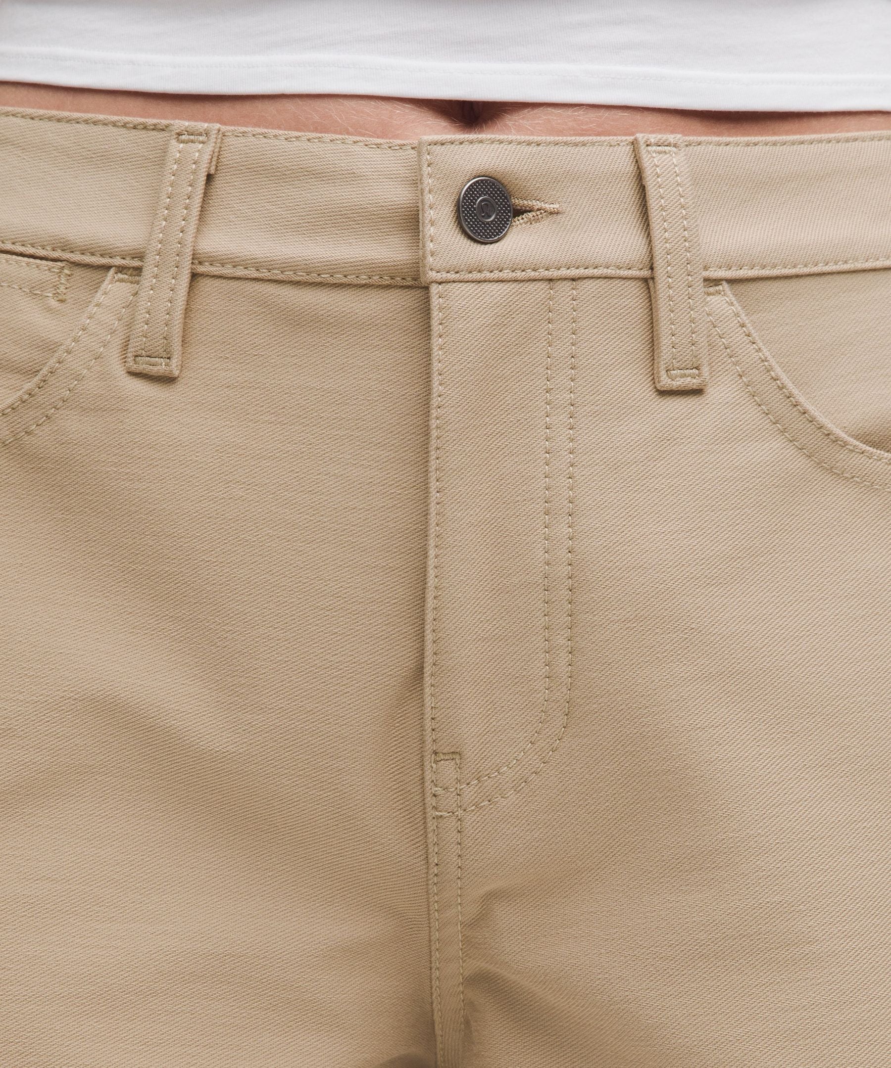 Lululemon Women's EasyFive Mid-Rise Short 4.5"