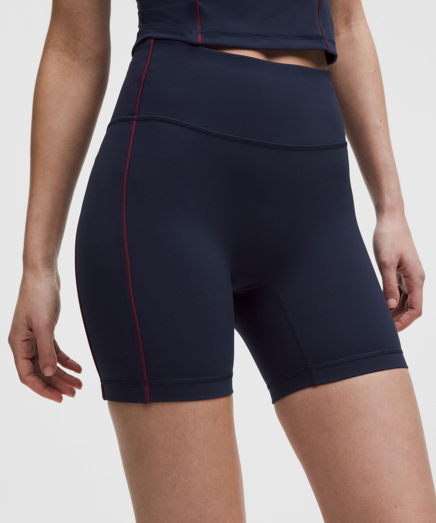 Lululemon Women's Wunder Train No-Line Piped High-Rise Short 6"
