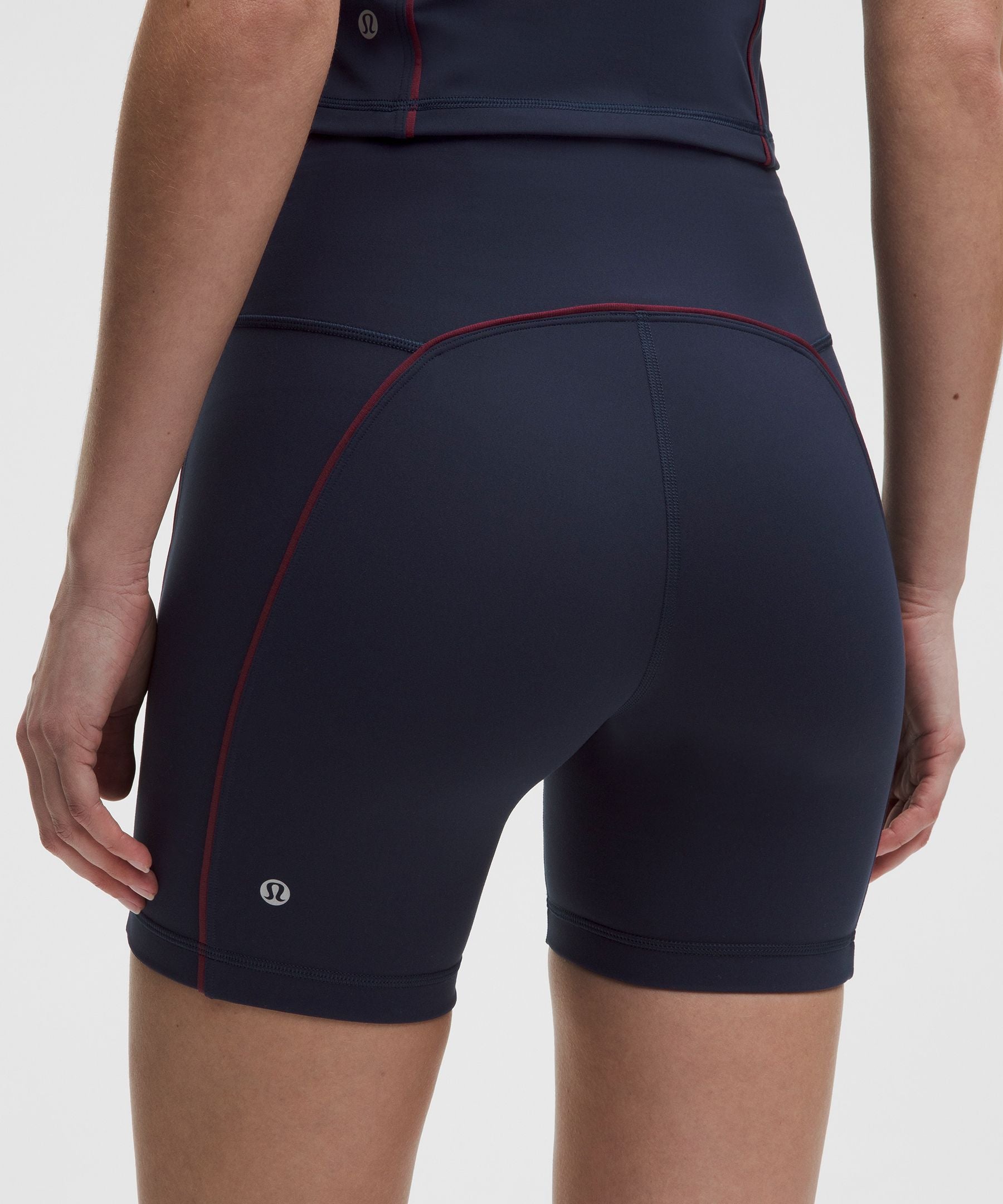 Lululemon Women's Wunder Train No-Line Piped High-Rise Short 6"
