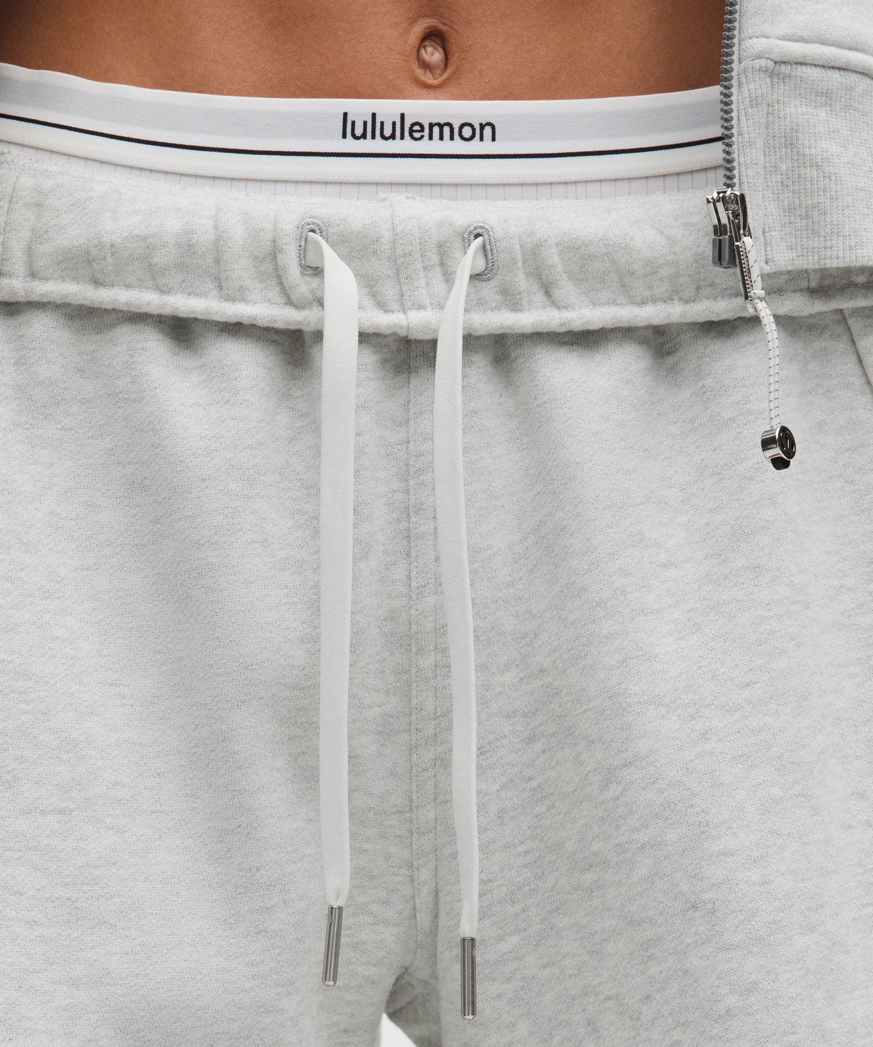 Lululemon Women's Scuba High-Rise Short 5"