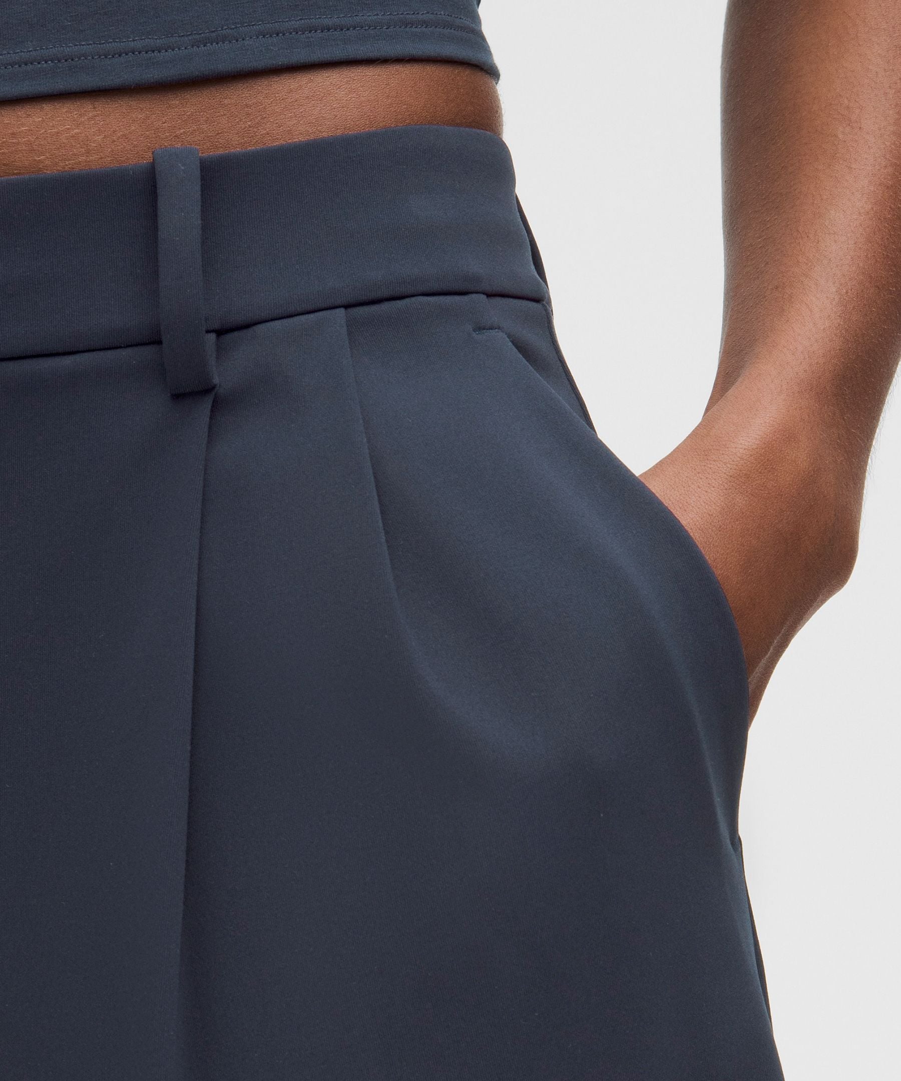 Lululemon Women's Daydrift Low-Rise Relaxed-Fit Short 14"