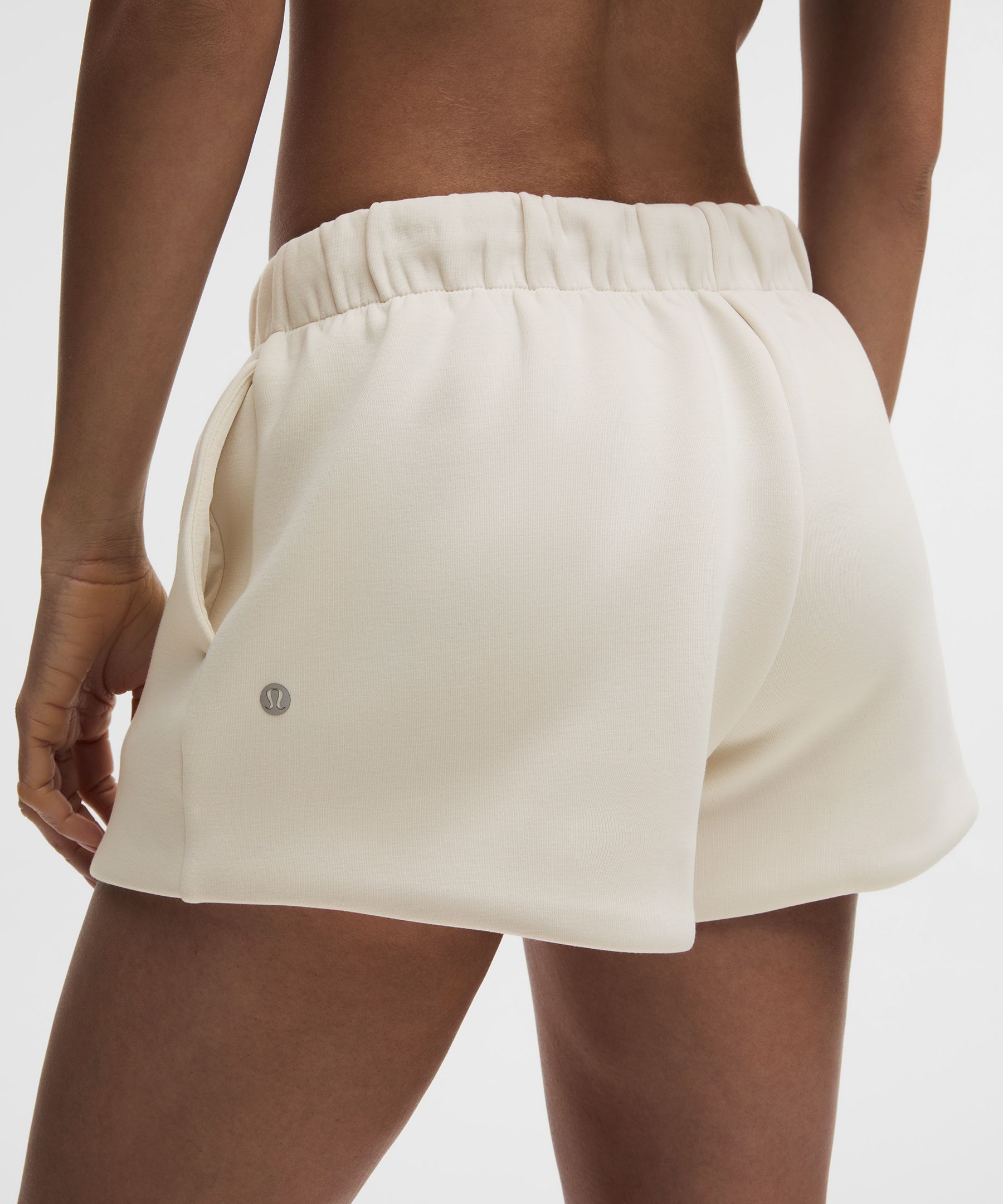 Lululemon Women's Sleek Spacer Mid-Rise Short 3.5"