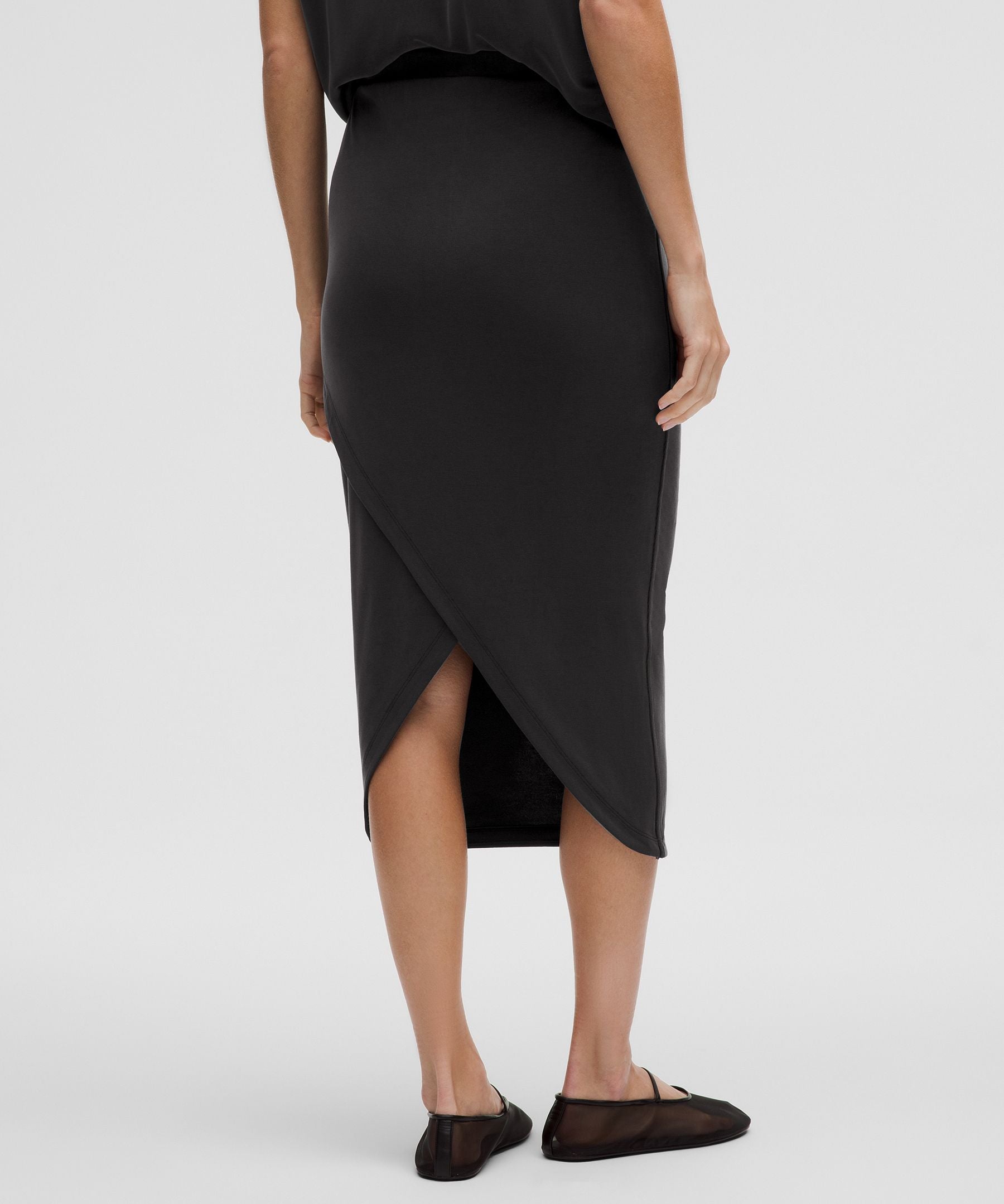 Lululemon Drapey Softstreme Column Midi Skirt