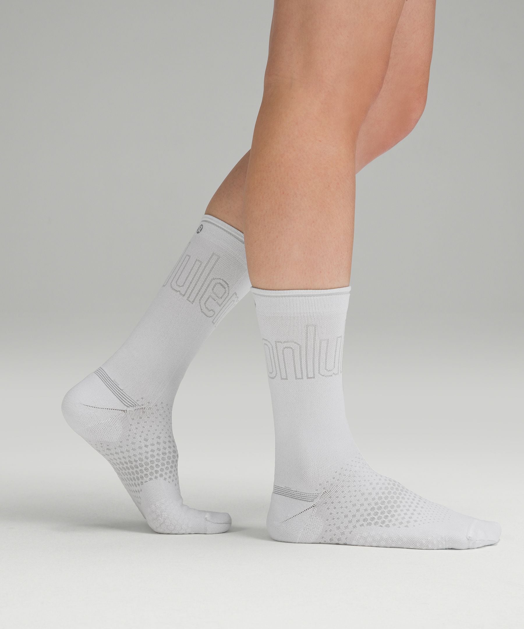 Lululemon Women's MacroPillow Crew Running Socks *Medium Cushioning