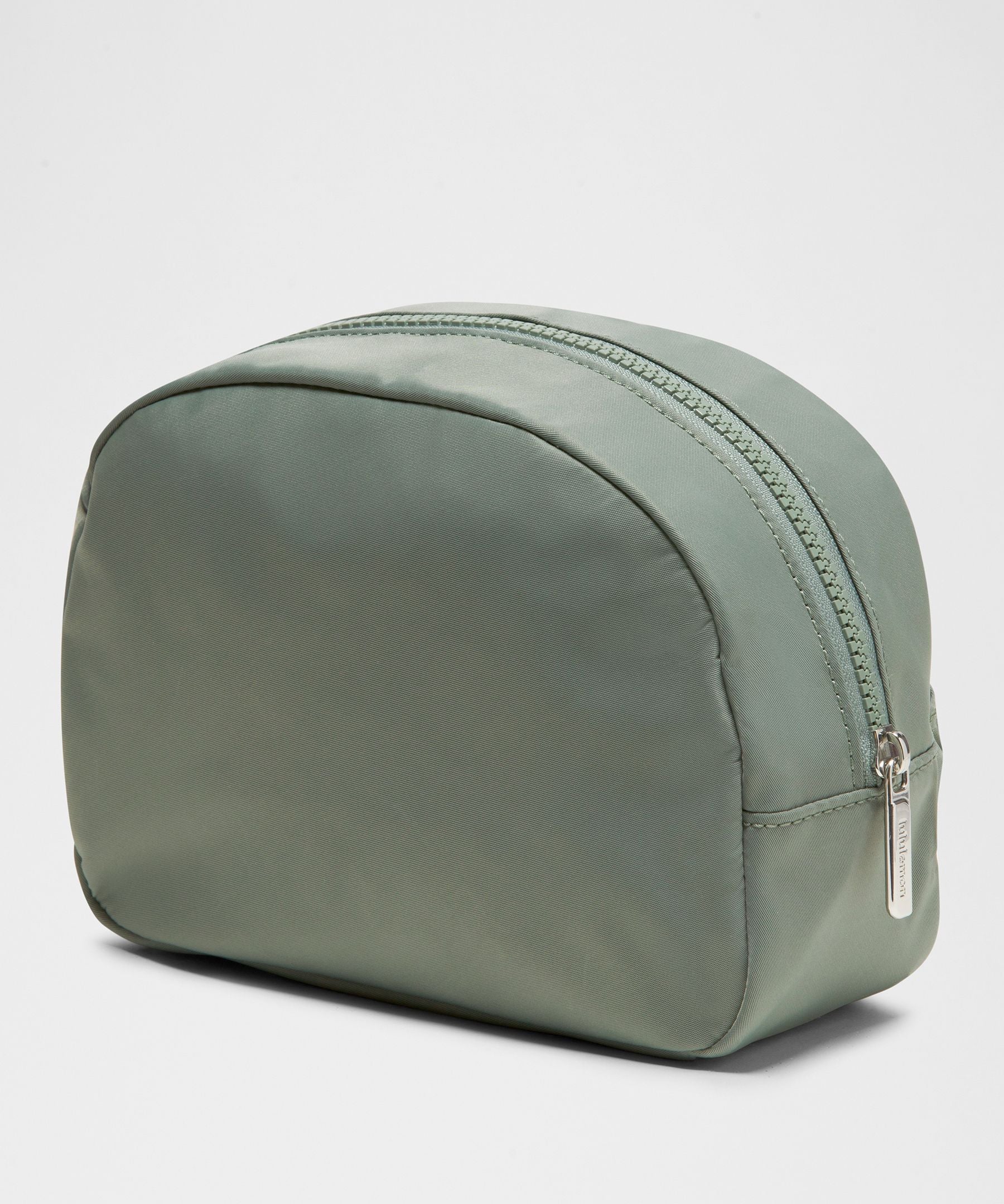 Lululemon City Essentials Pouch 4L