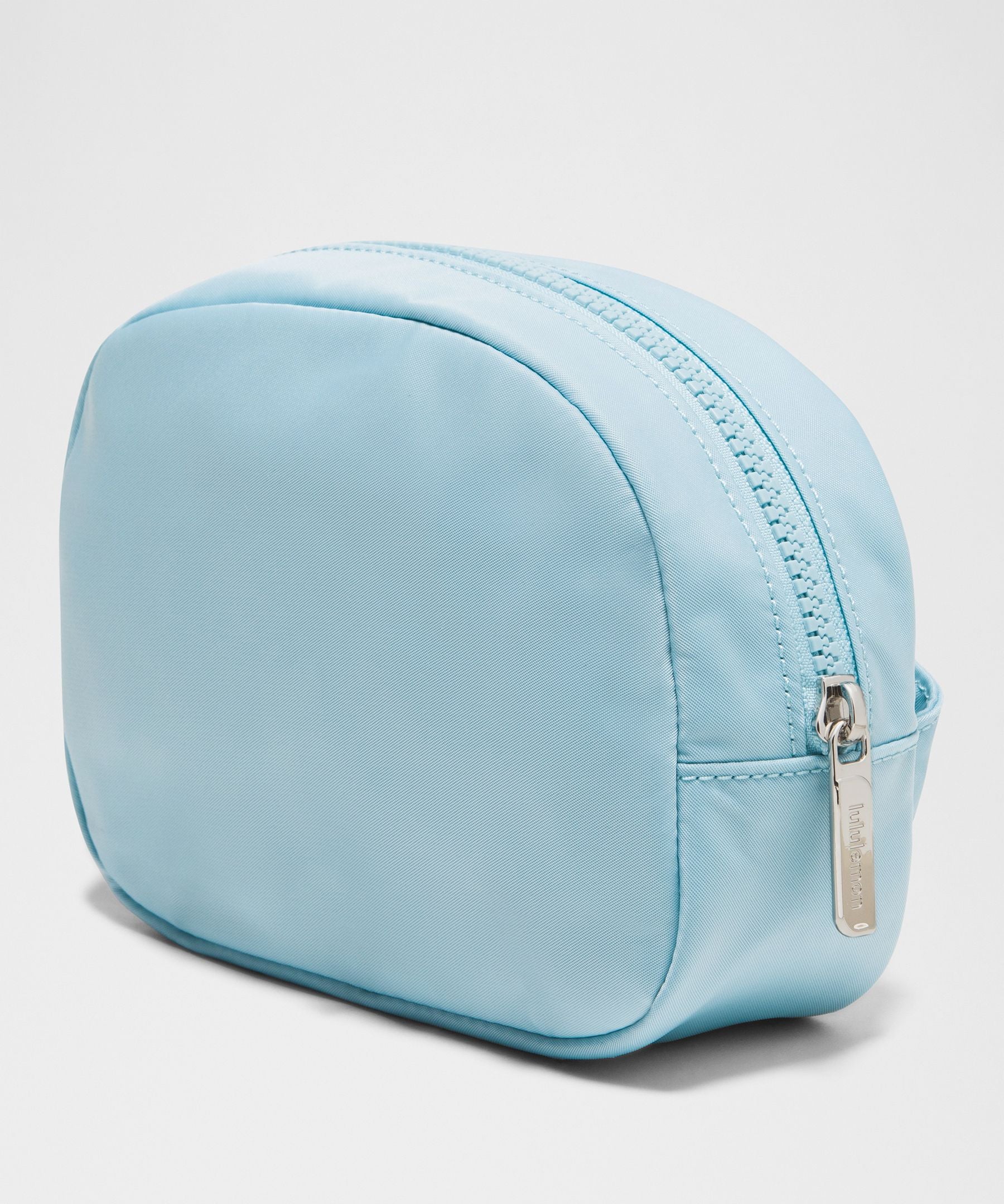Lululemon City Essentials Pouch *Mini 2L