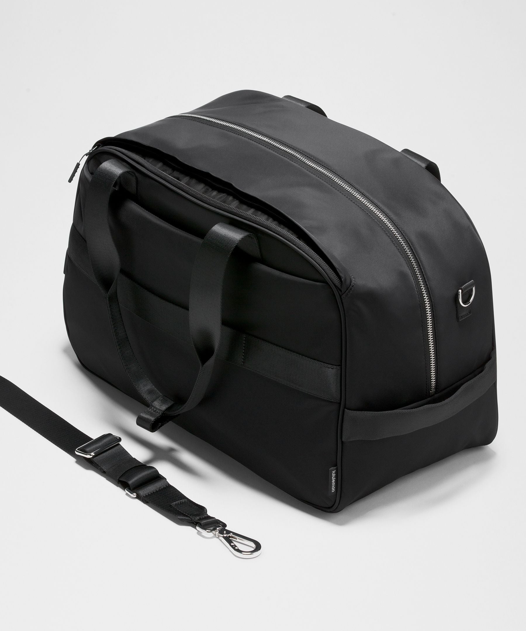 Lululemon City Essentials Duffle Bag 28L