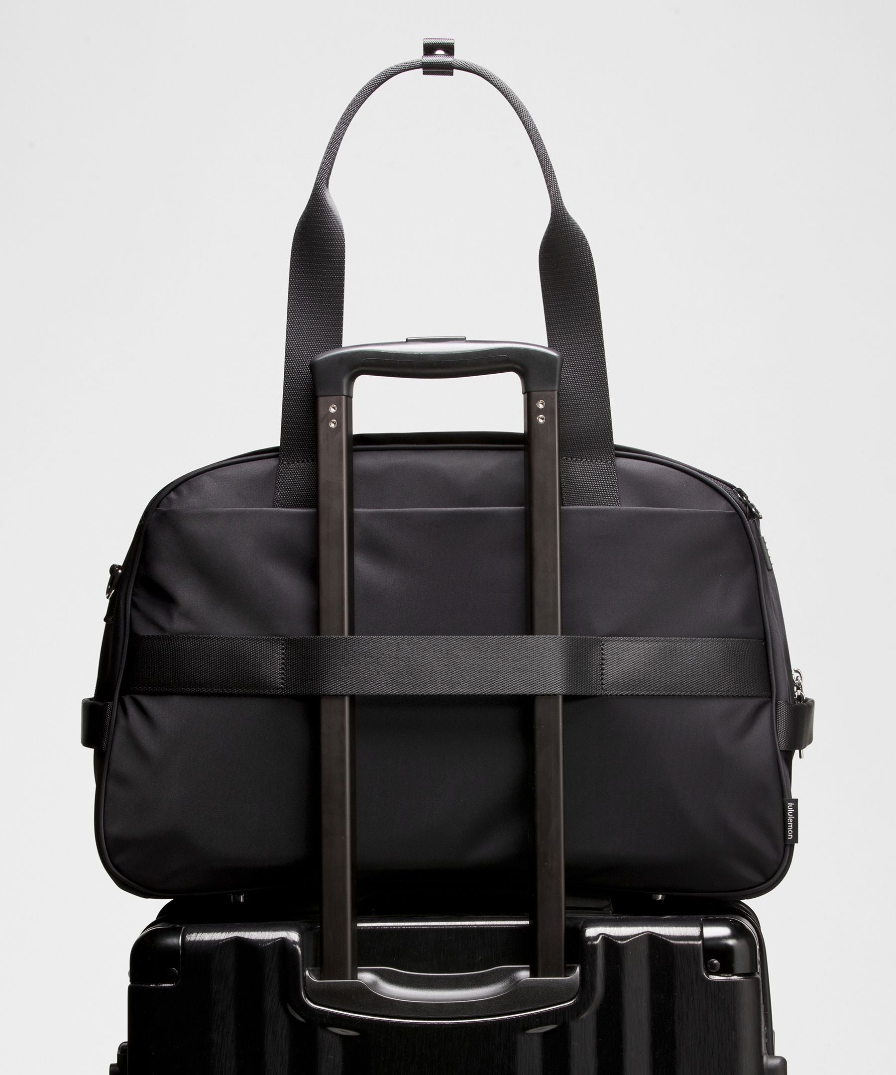 Lululemon City Essentials Duffle Bag 28L