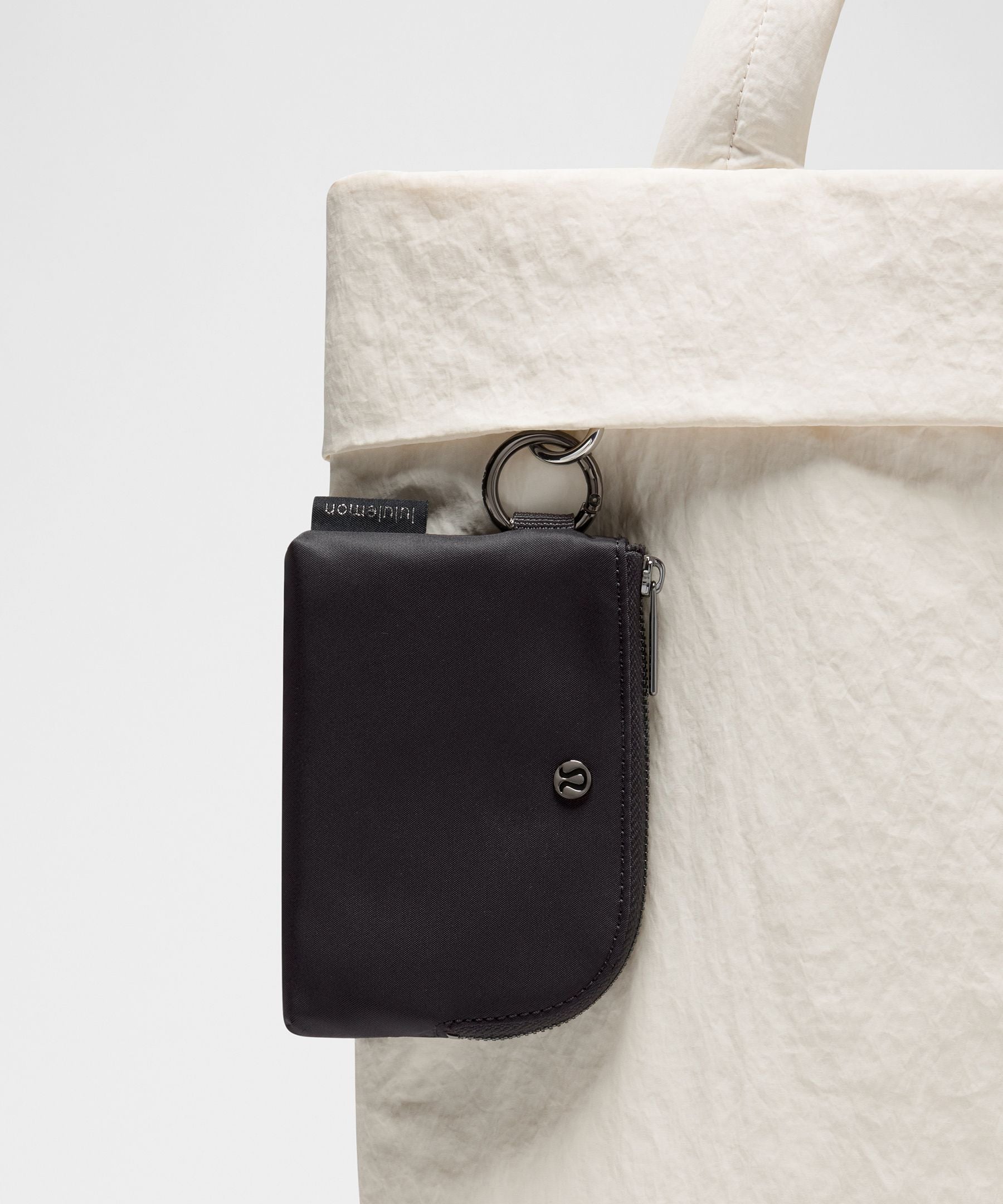 Lululemon Clippable Card Pouch *Metal Hardware