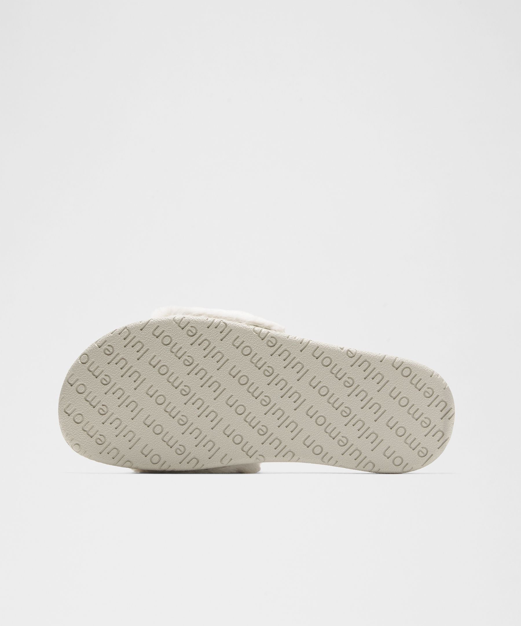 Lululemon Women's Restfeel Faux Fur Slide