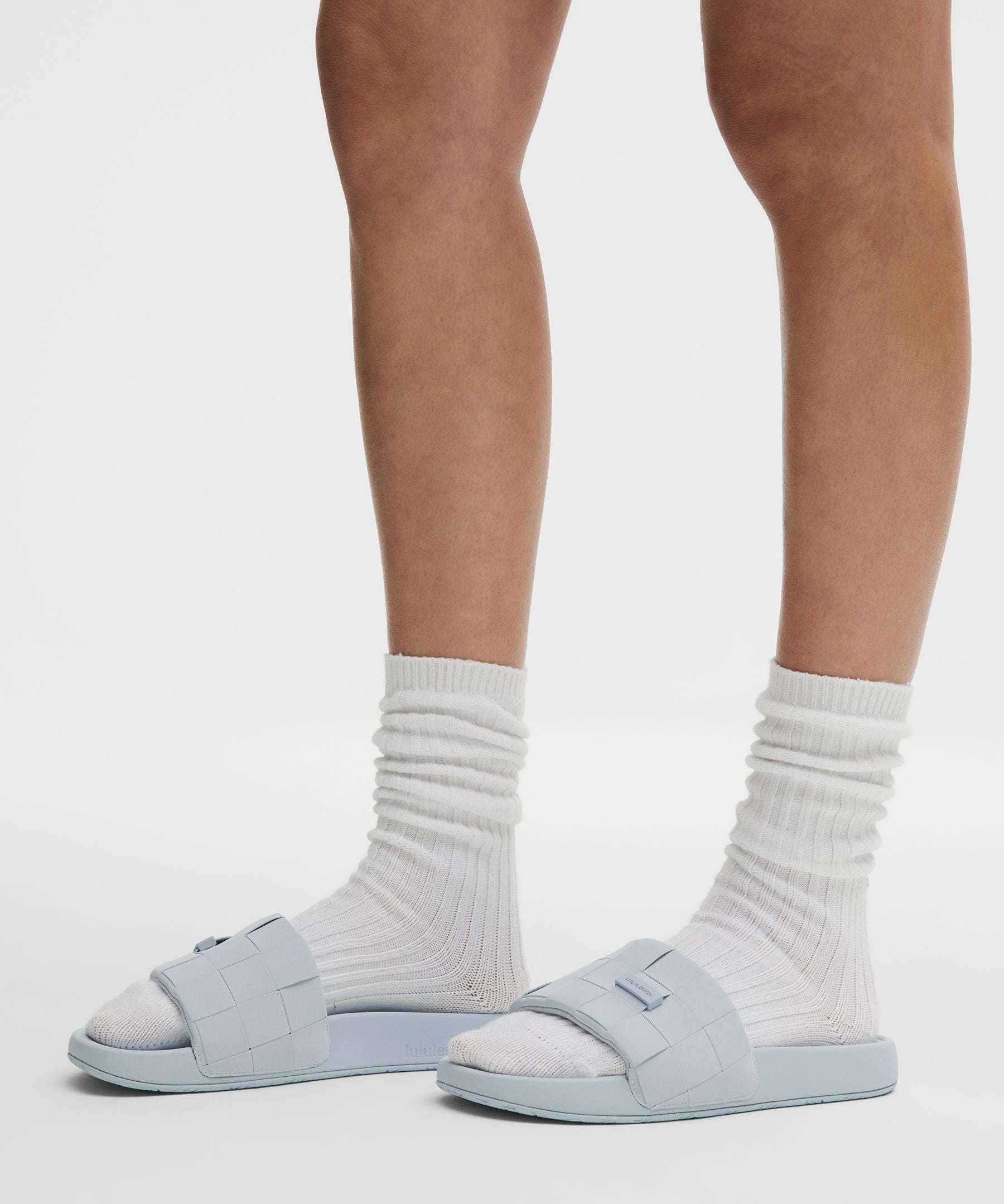 Lululemon Women's Restfeel Woven Slide