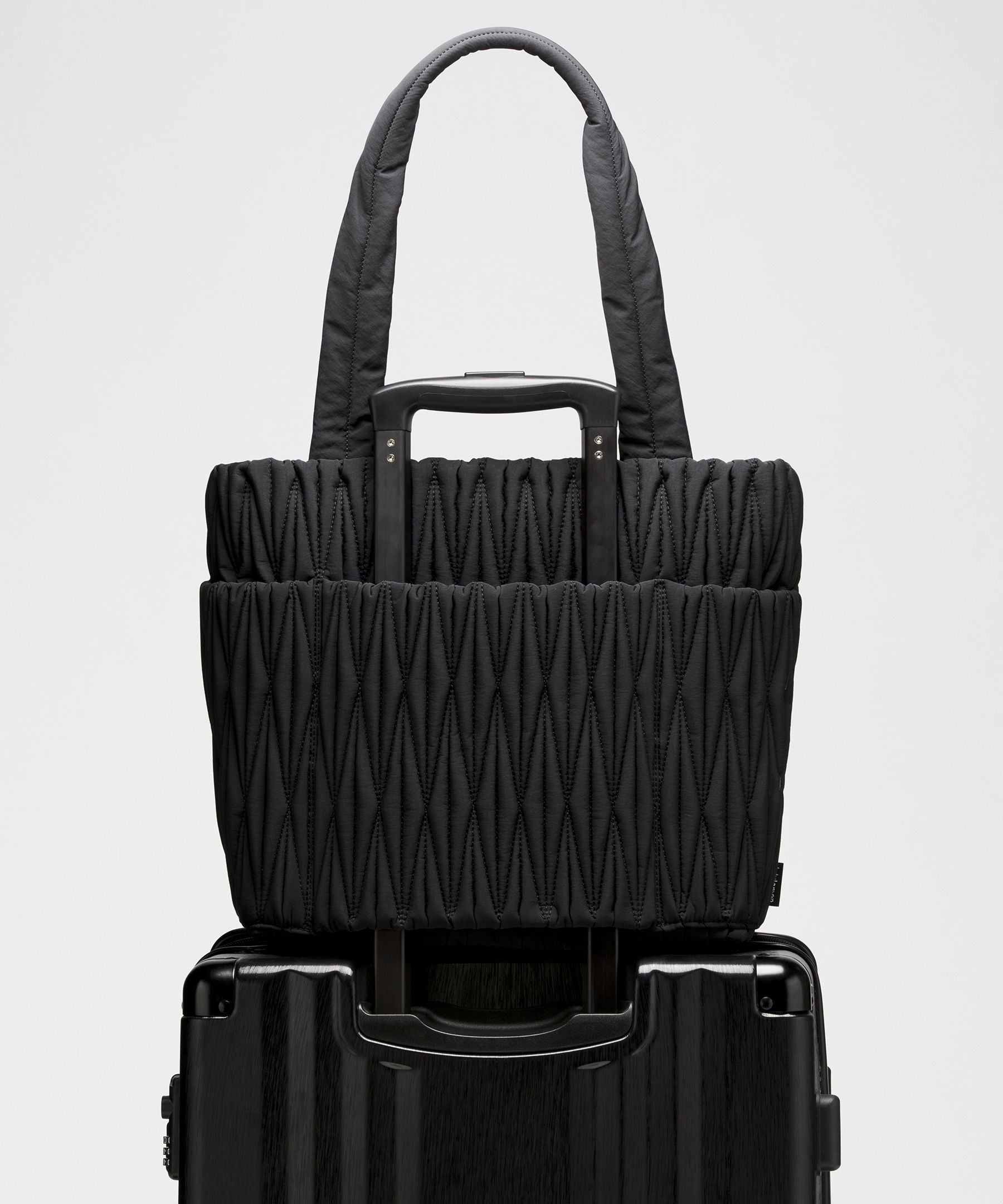 Lululemon Diamond Quilt Tote Bag 14L