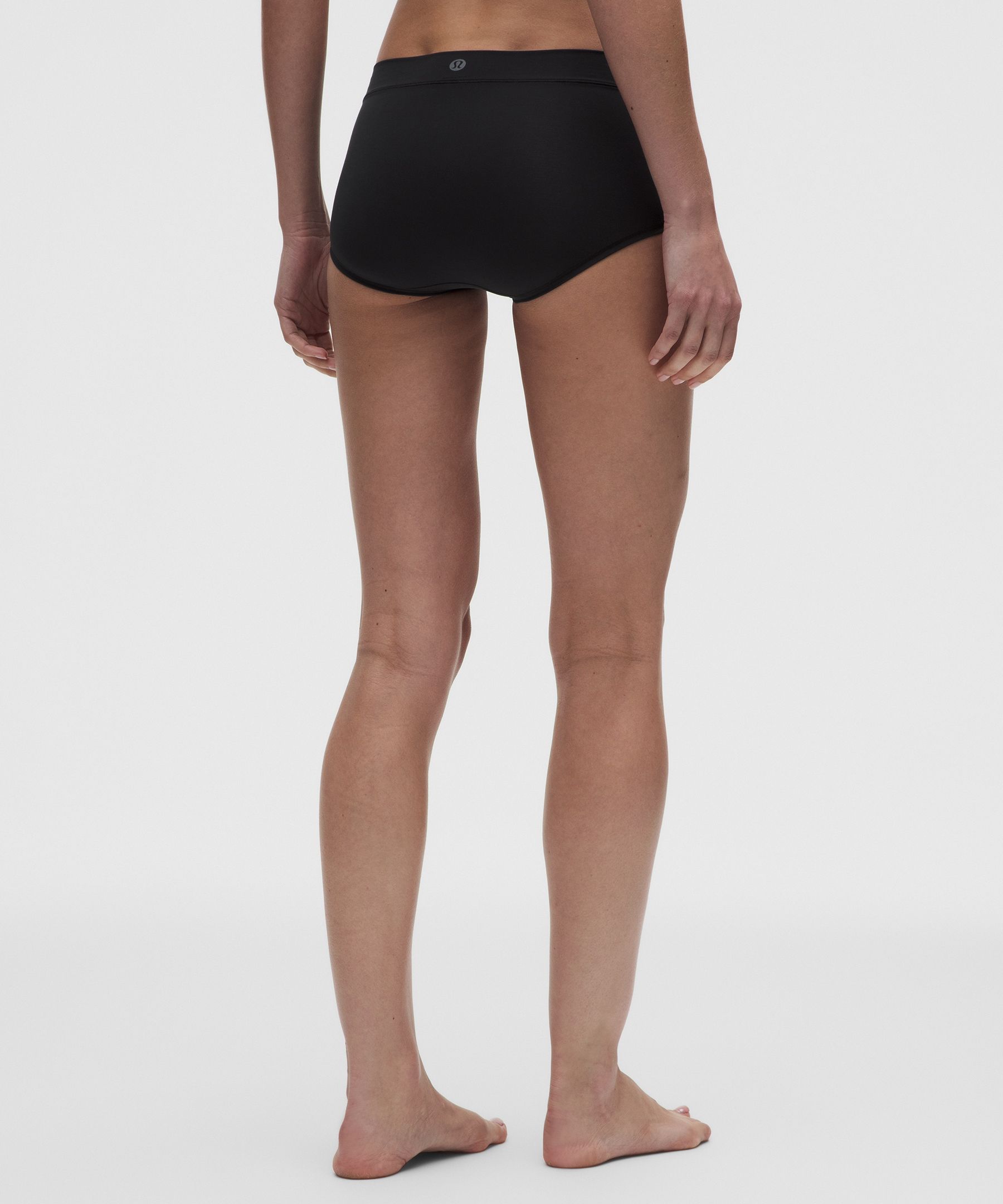 Lululemon UnderEase Mid-Rise Boyshort Underwear