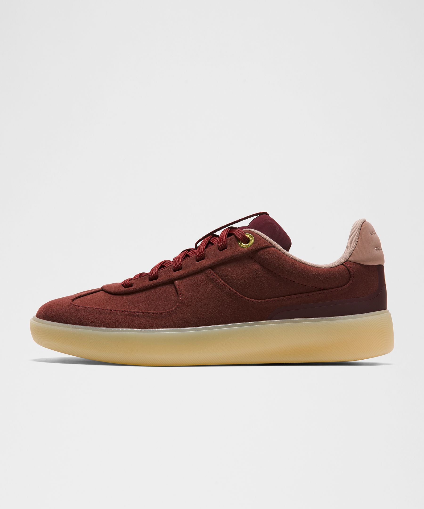#color_burgundy-bay/golden-sand/ashen-rose