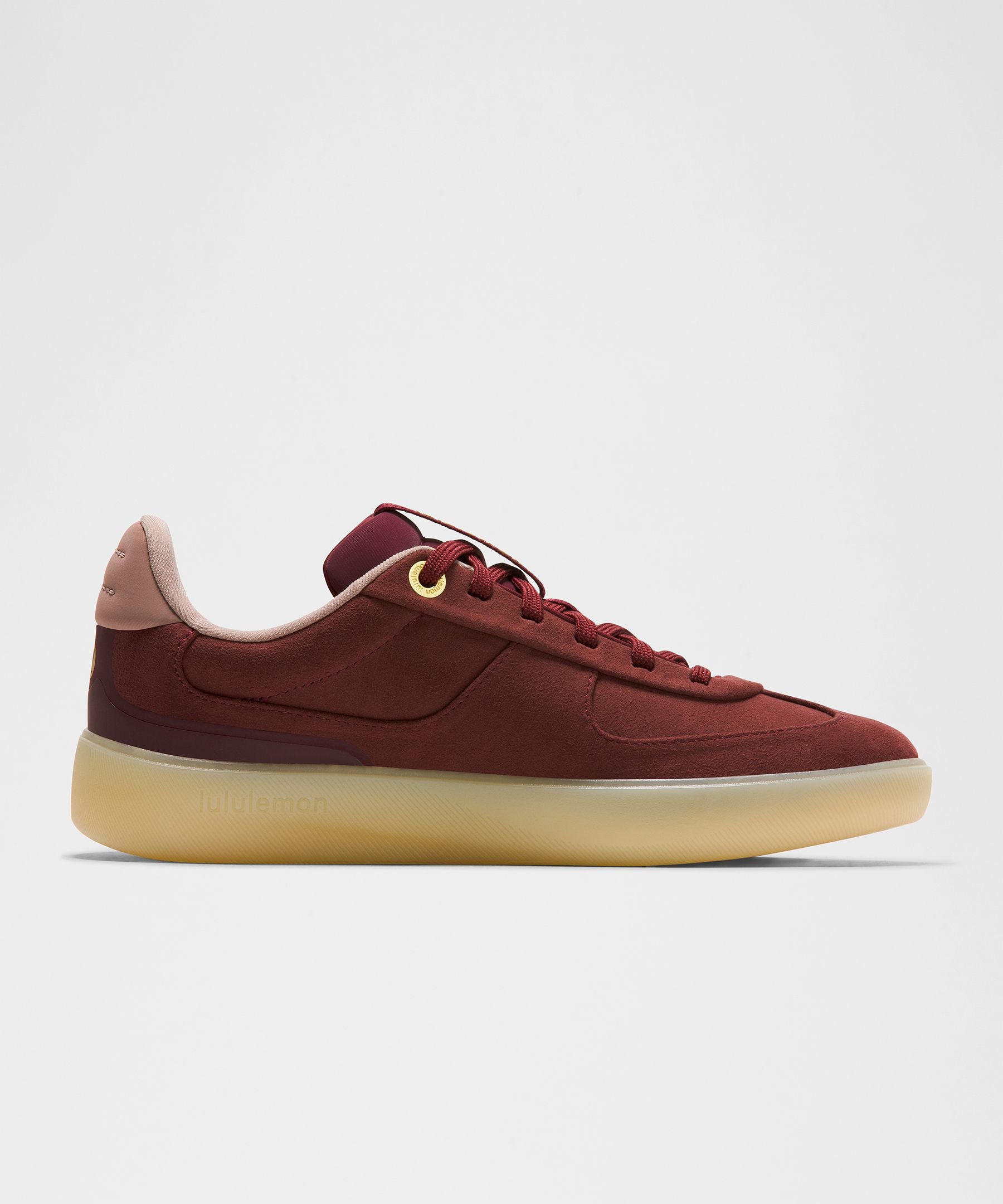 #color_burgundy-bay/golden-sand/ashen-rose
