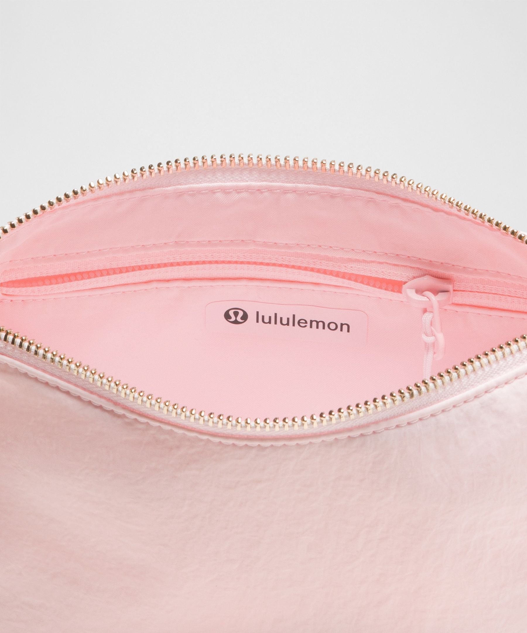 Lululemon Convertible Ruched Strap Crossbody Bag Mini *1.5L
