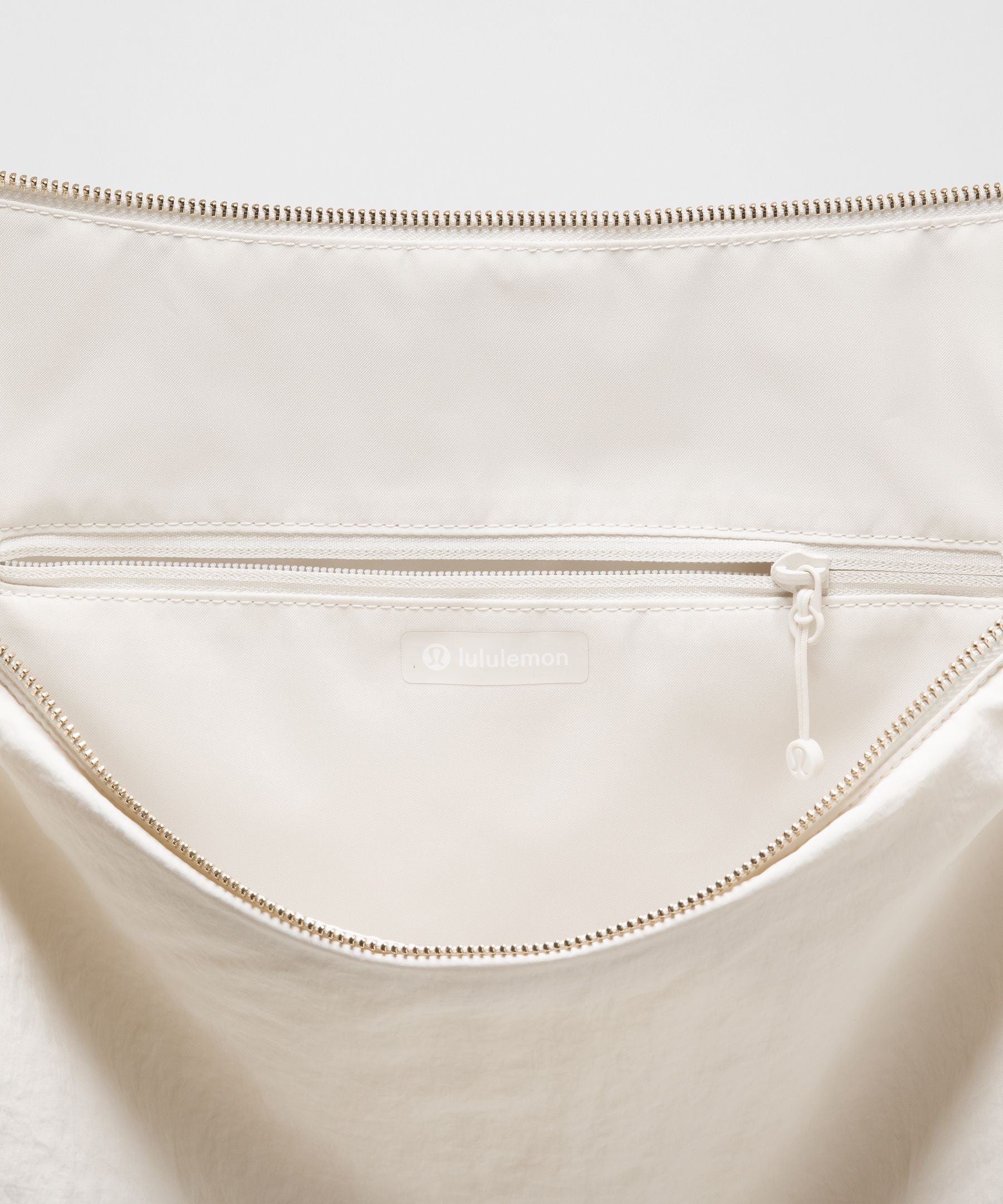 Lululemon Convertible Ruched Crossbody Bag *Large 16L