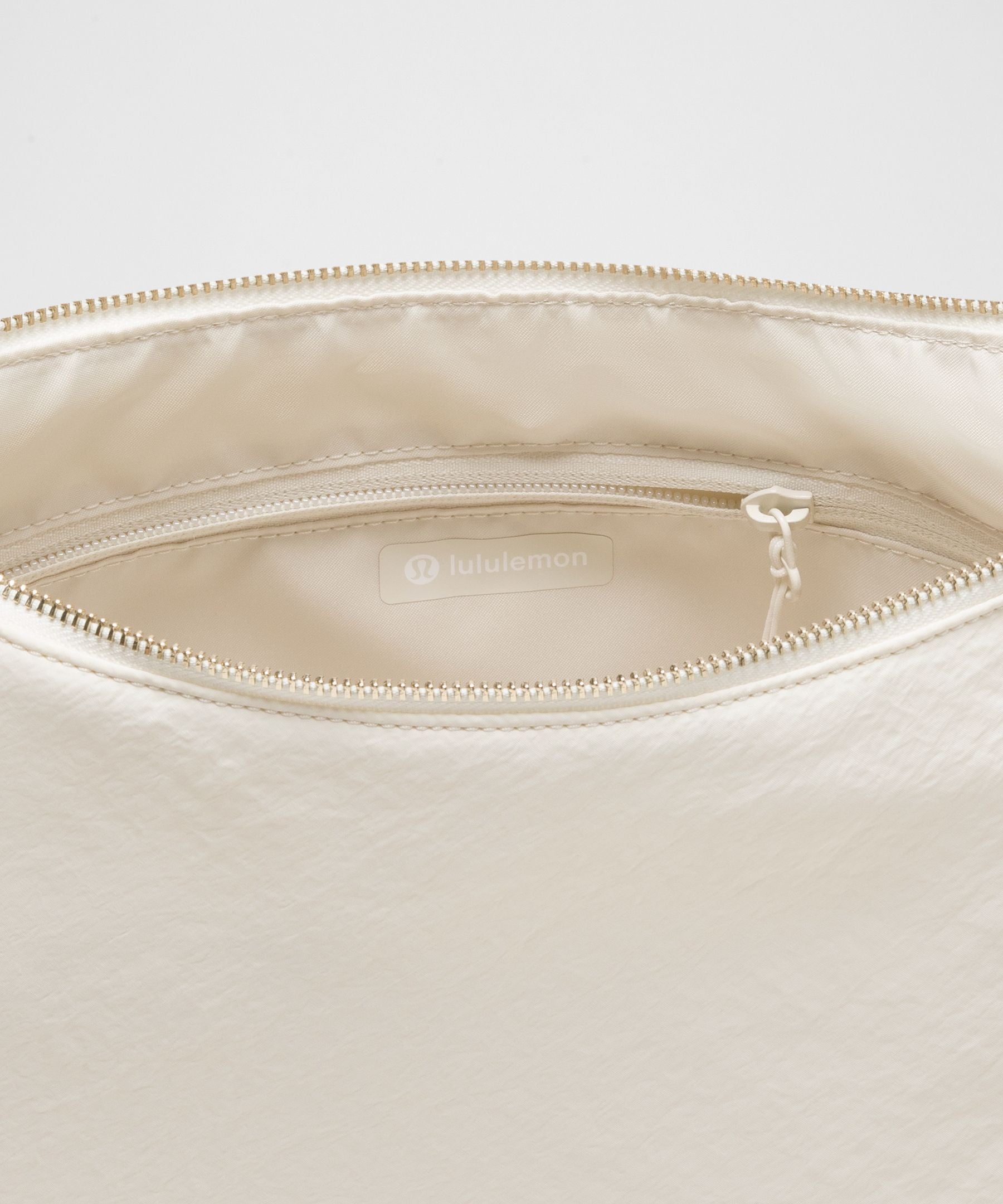 Lululemon Convertible Ruched Strap Crossbody Bag 6.5L