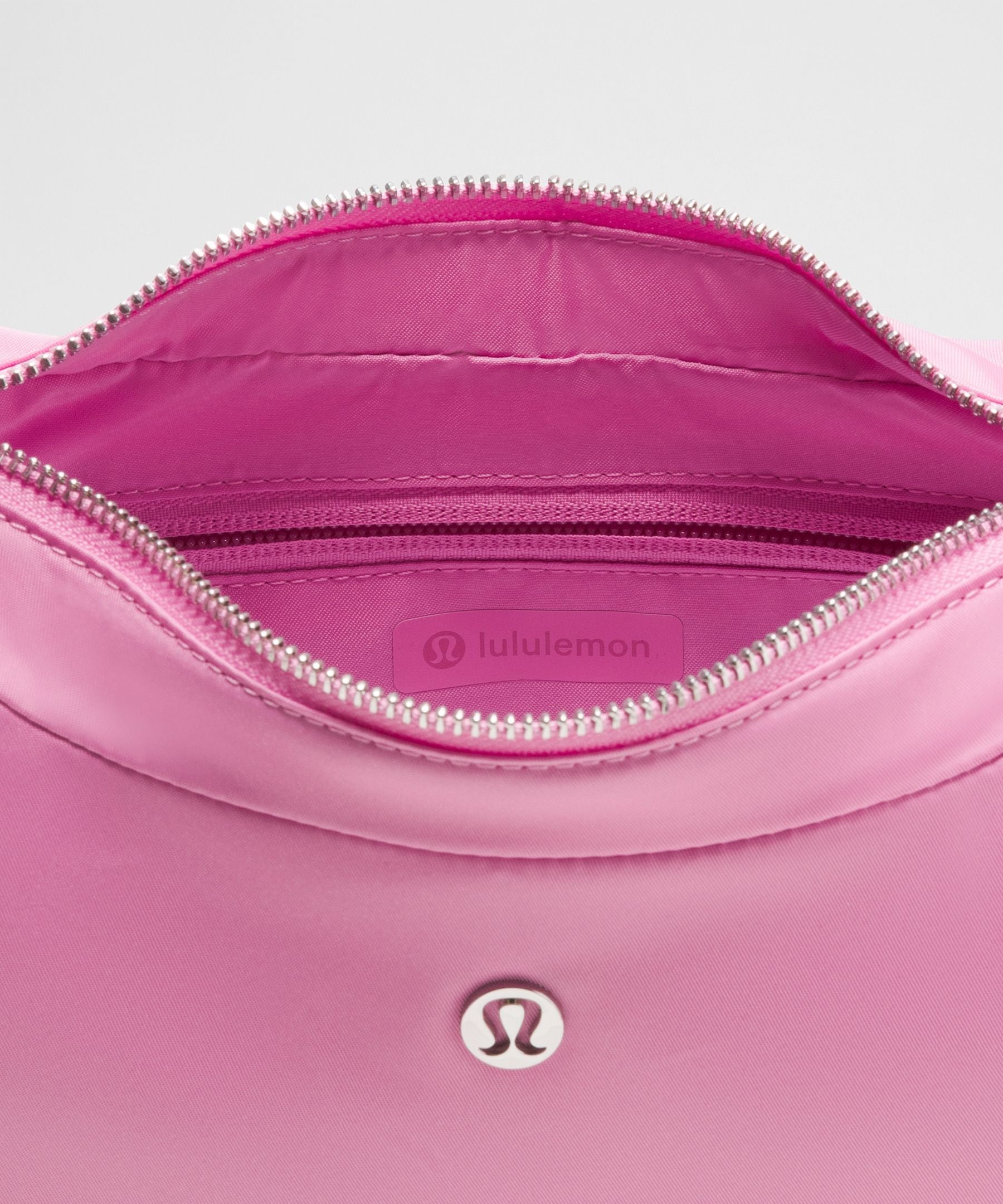 Lululemon City Essentials Shoulder Bag 4L