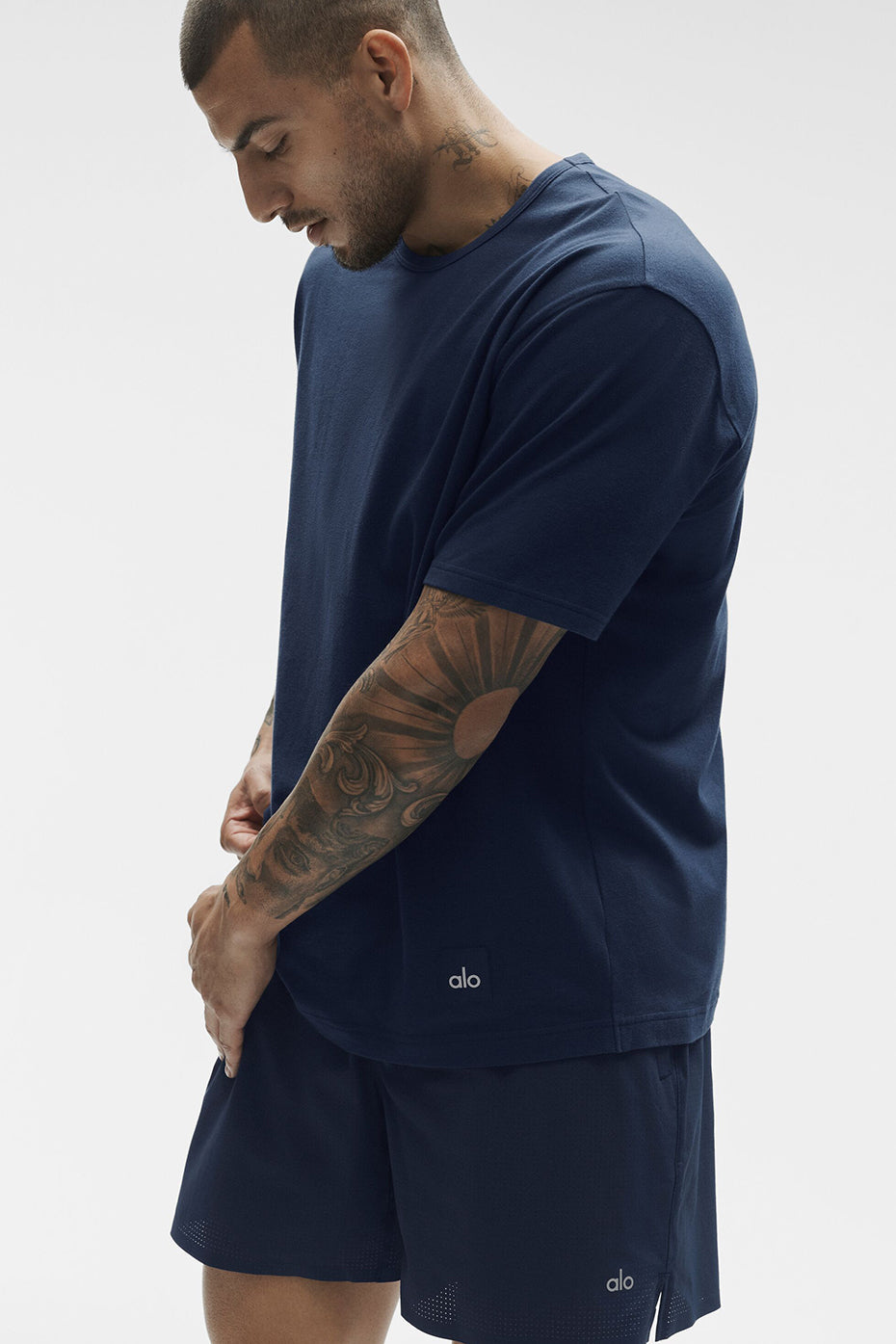 Alo Yoga Essential Short Sleeve Street Tee
