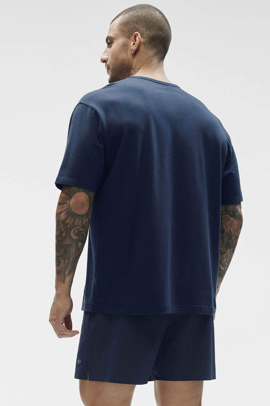 Alo Yoga Essential Short Sleeve Street Tee
