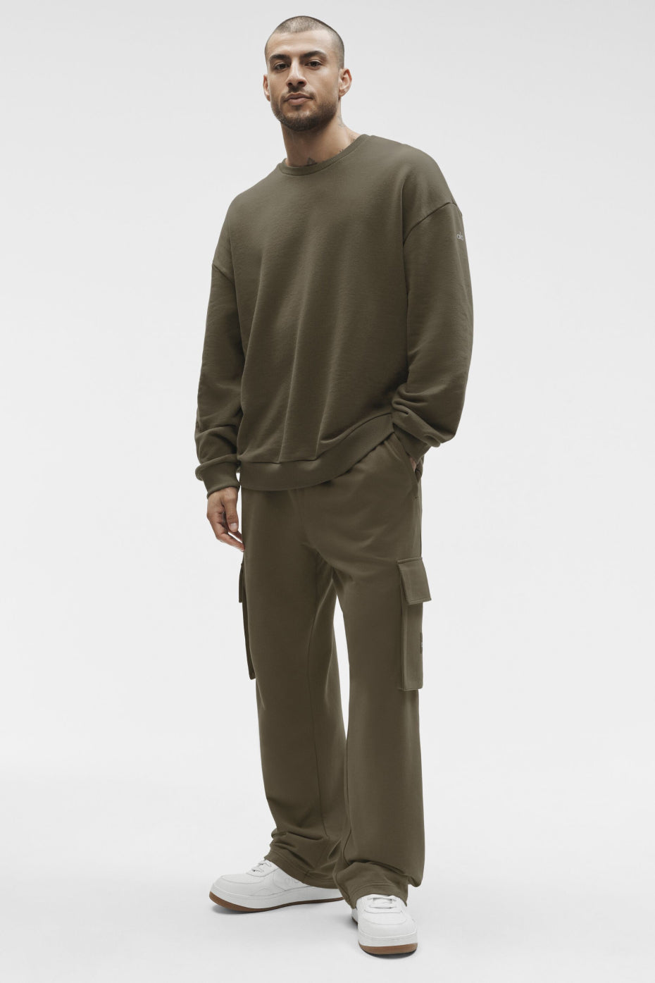Alo Yoga Chill Crew Pullover