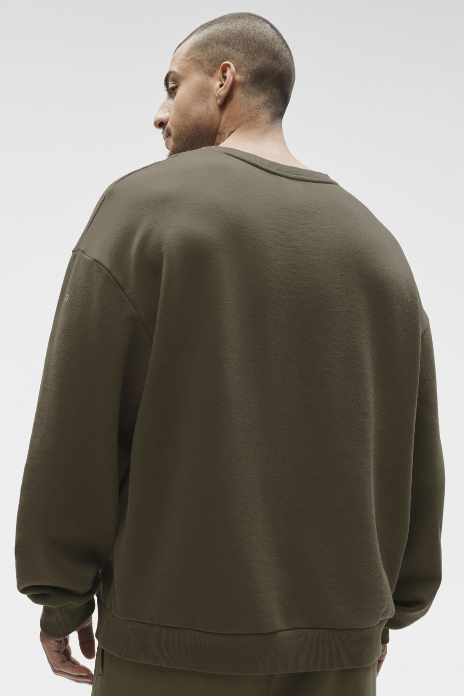 Alo Yoga Chill Crew Pullover