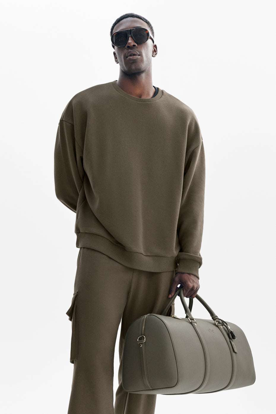 Alo Yoga Chill Crew Pullover