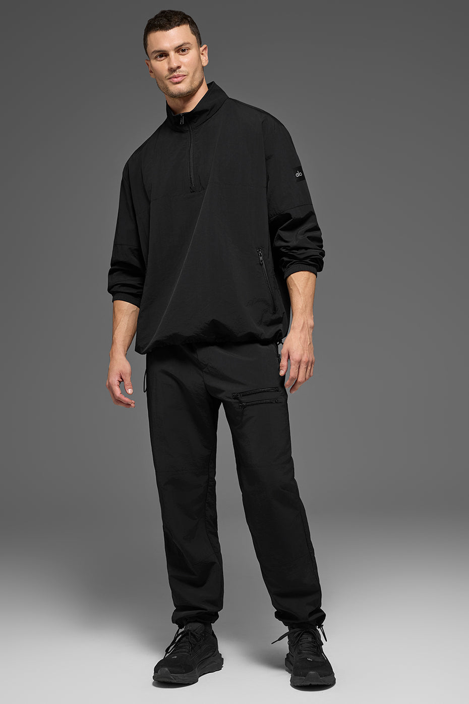 Alo Yoga Light Weight Takeaway Track Pullover