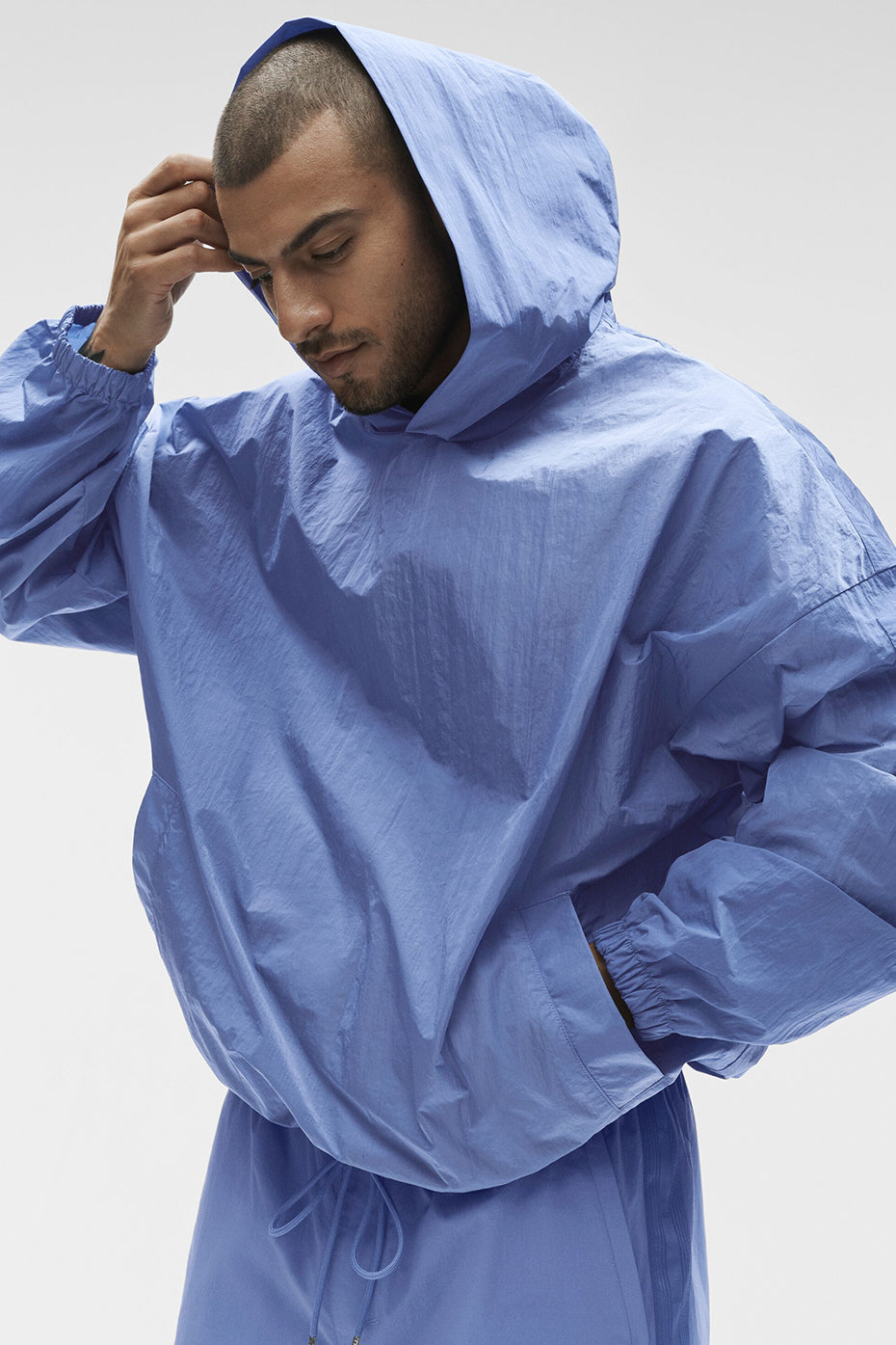 Alo Yoga Axis Hooded Pullover