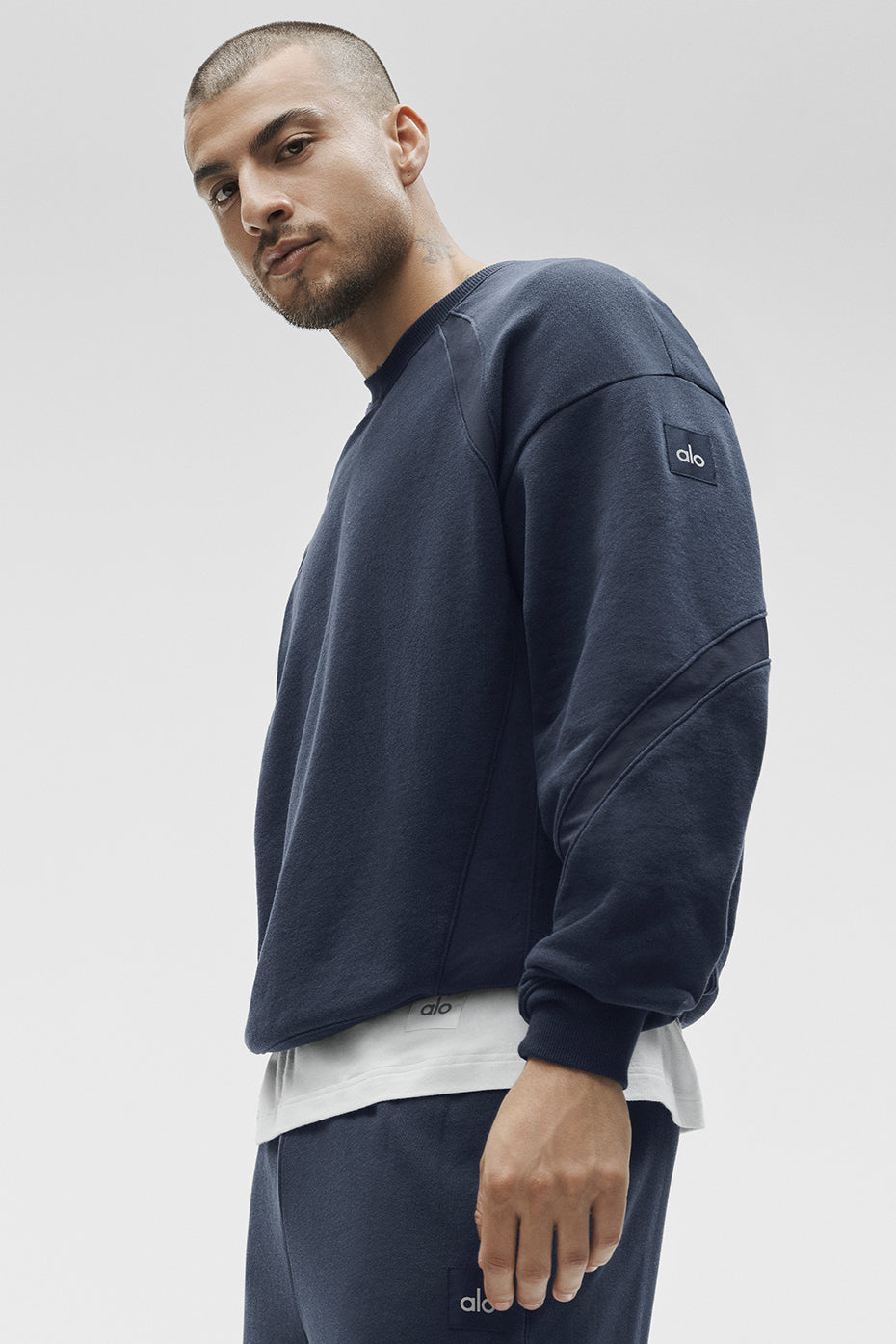 Alo Yoga Field Crew Neck Sweatshirt