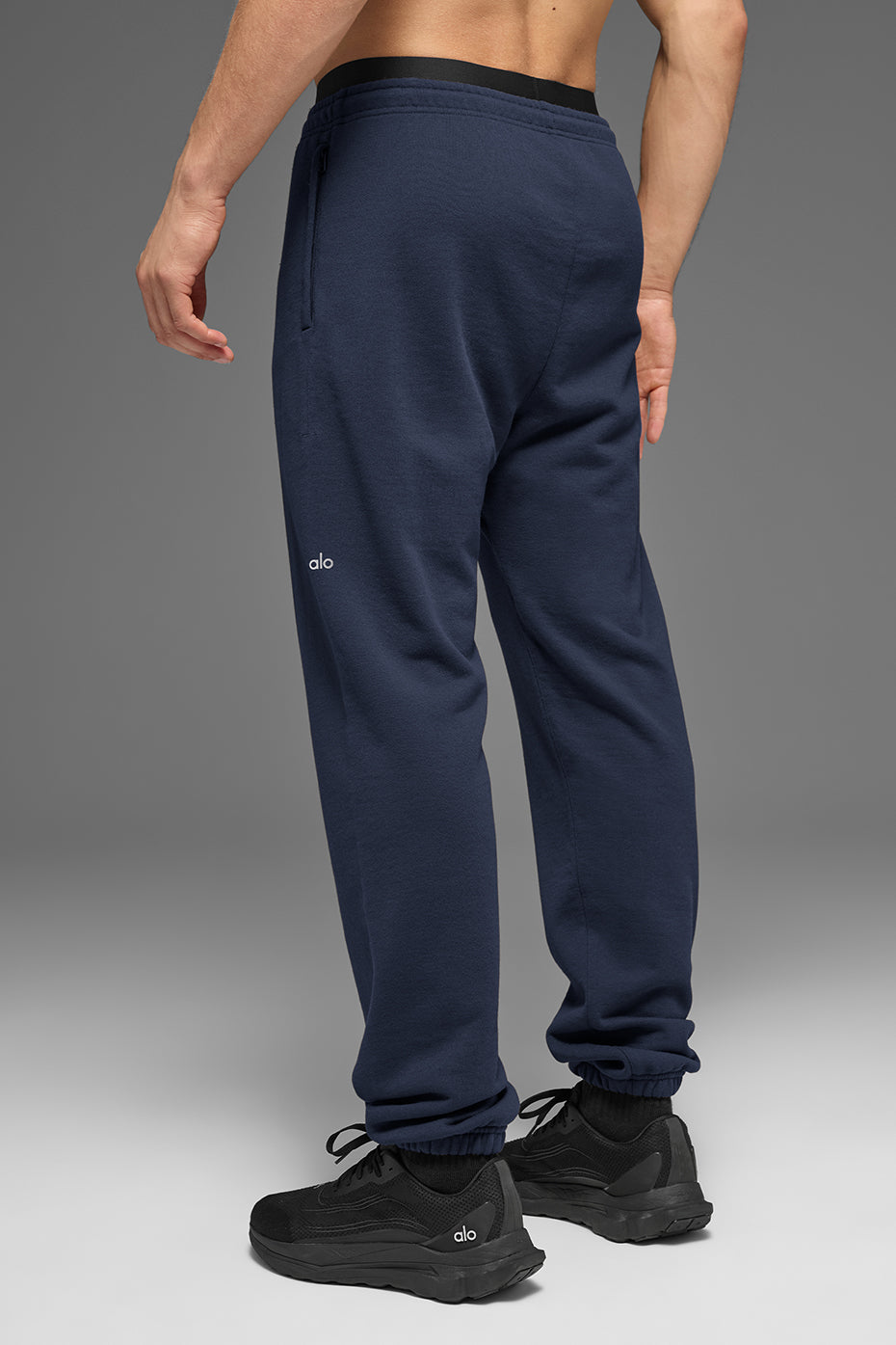 Alo Yoga Chill Sweatpant