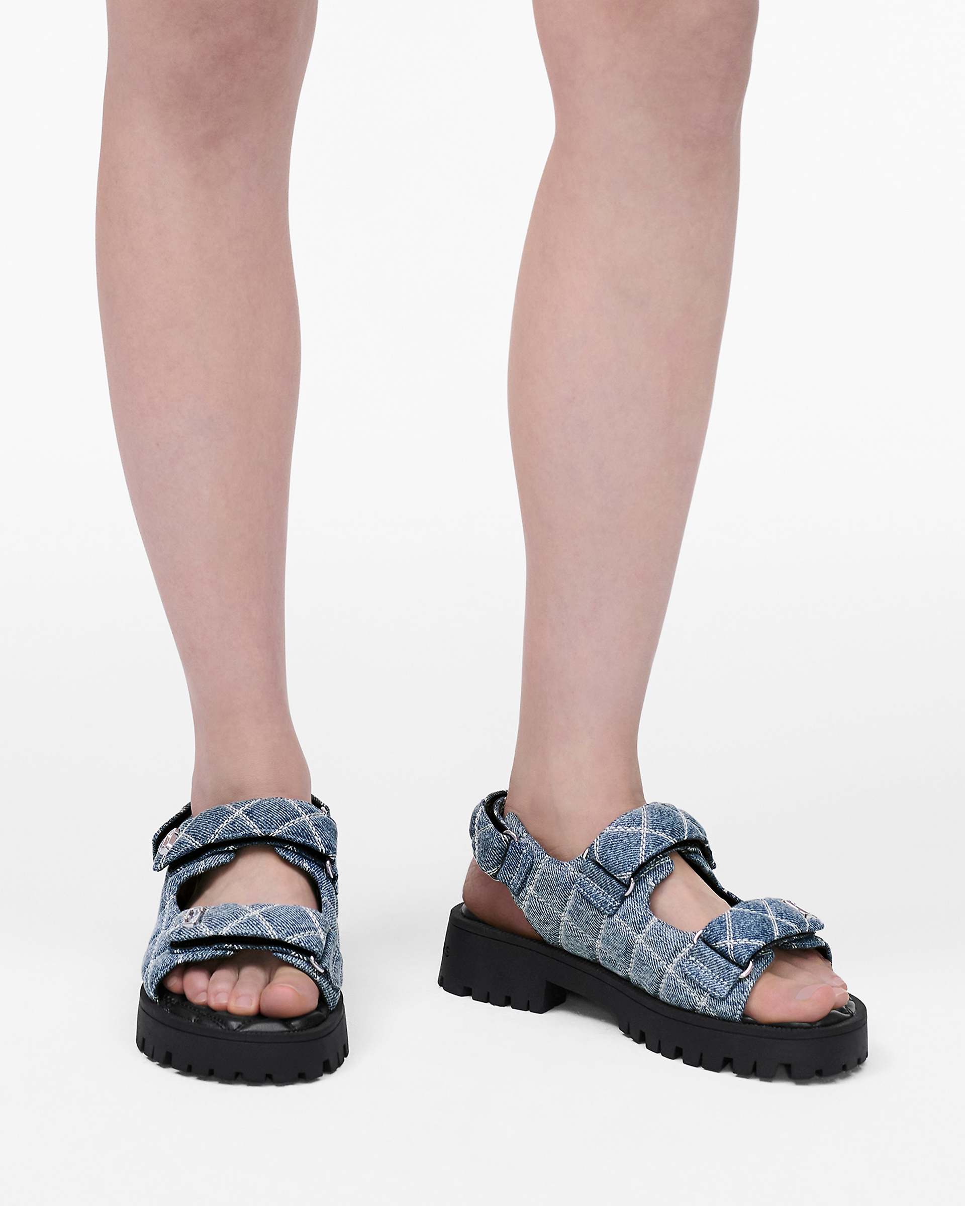 Marc Jacobs Marc Jacobs The Quilted Denim Sunny Sandal Light Wash Indigo Light Wash Indigo