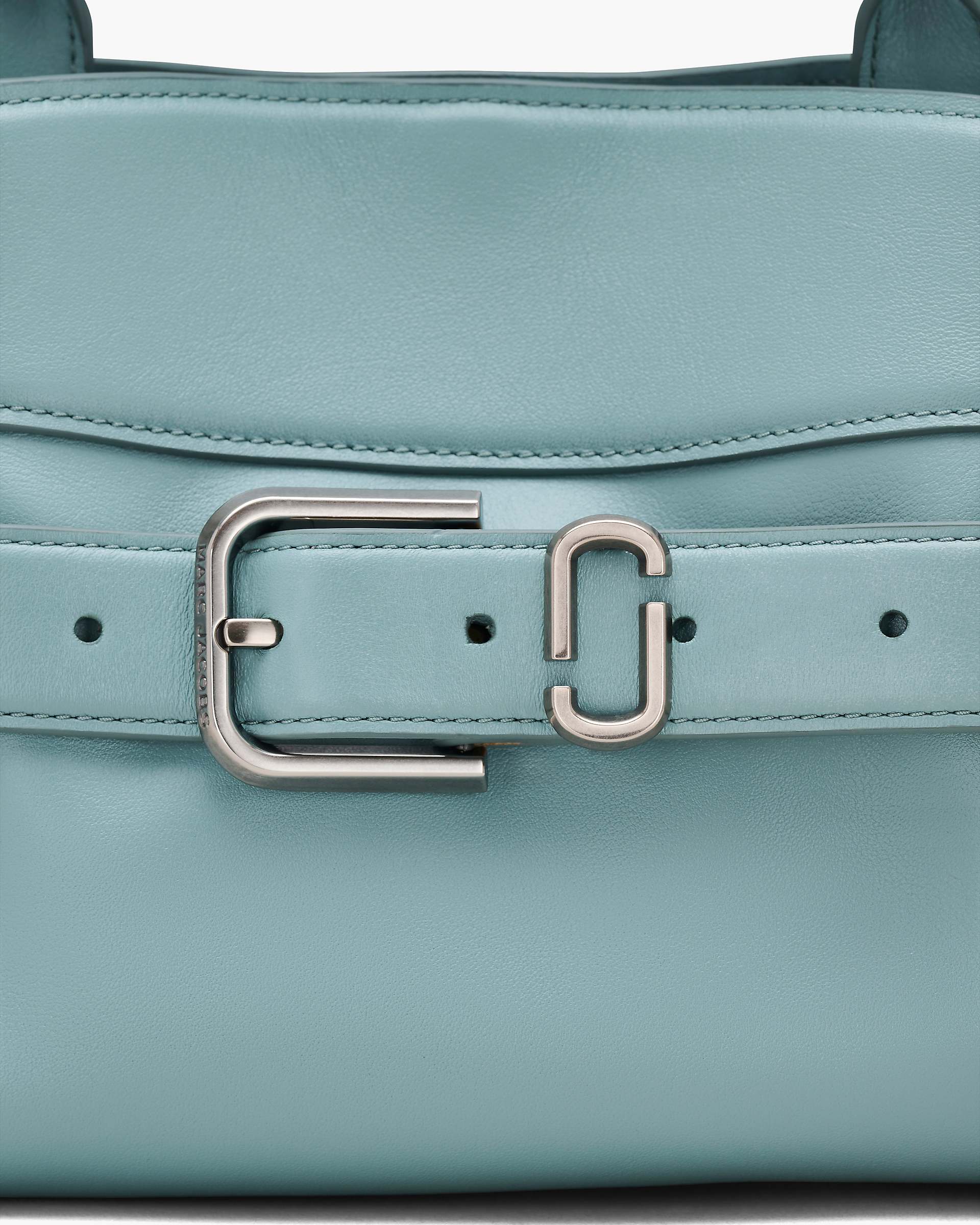 Marc Jacobs Marc Jacobs The Dakota Small Satchel Sky Blue Sky Blue